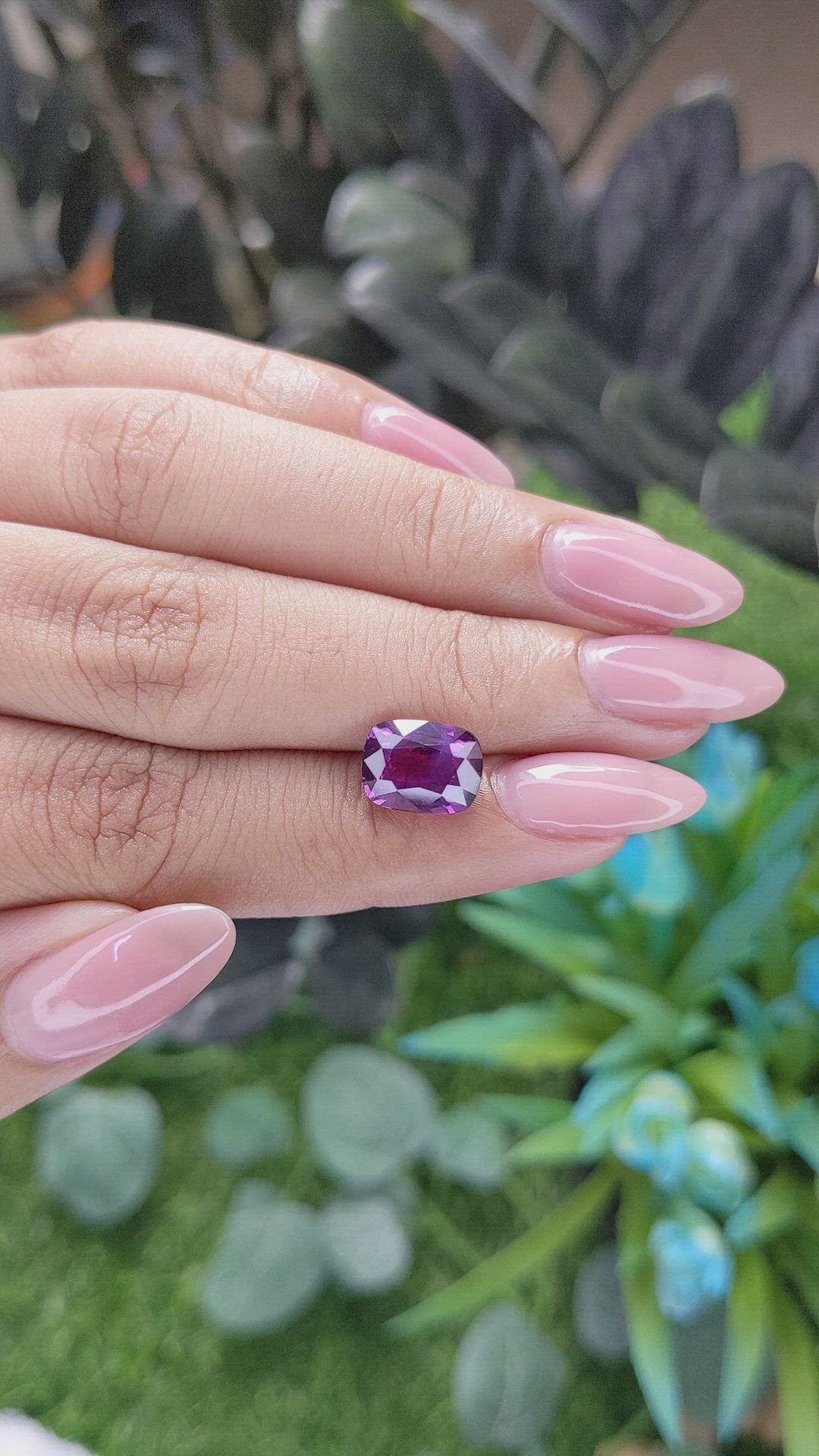 4.06 Ct. Pinkish Purple Sapphire from Tanzania Size Video