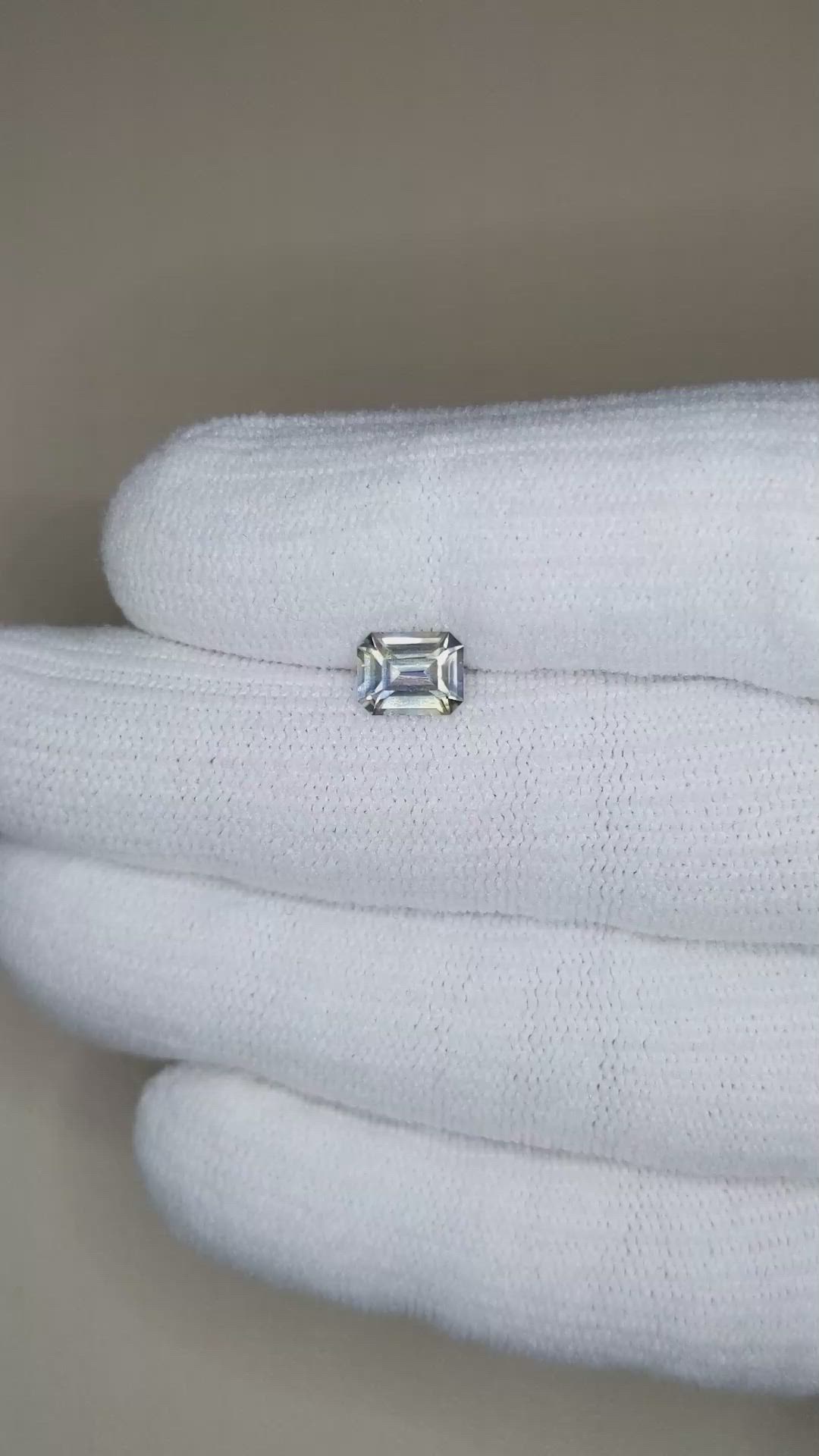 1.32 Ct. Bi Color / Parti Sapphire from Ceylon (Sri Lanka) Size Video