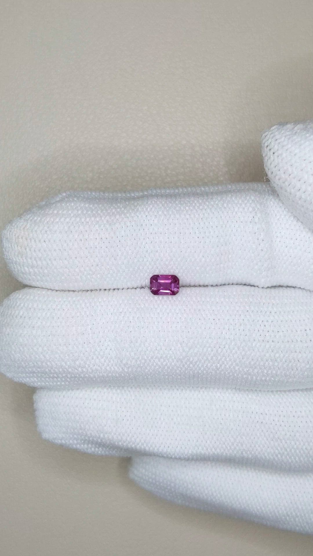 0.33 Ct. Pinkish Purple Sapphire from Ceylon (Sri Lanka) Size Video