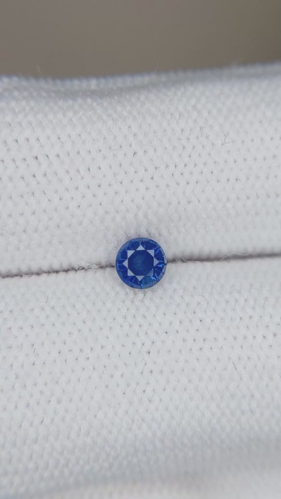 0.35 Ct. Blue Sapphire from Ceylon (Sri Lanka) Size Video