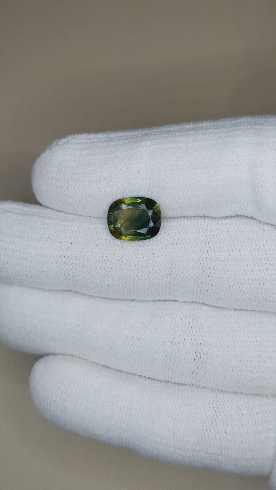 3.15 Ct. Yellowish Green Sapphire from Thailand Size Video
