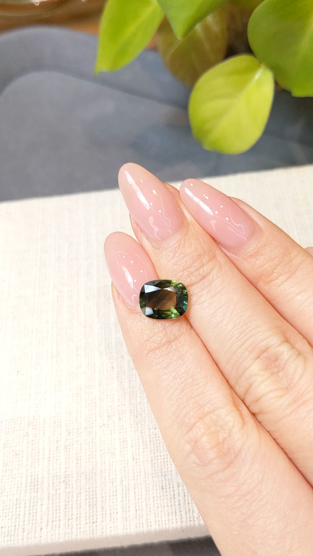 3.15 Ct. Yellowish Green Sapphire from Thailand Size Video