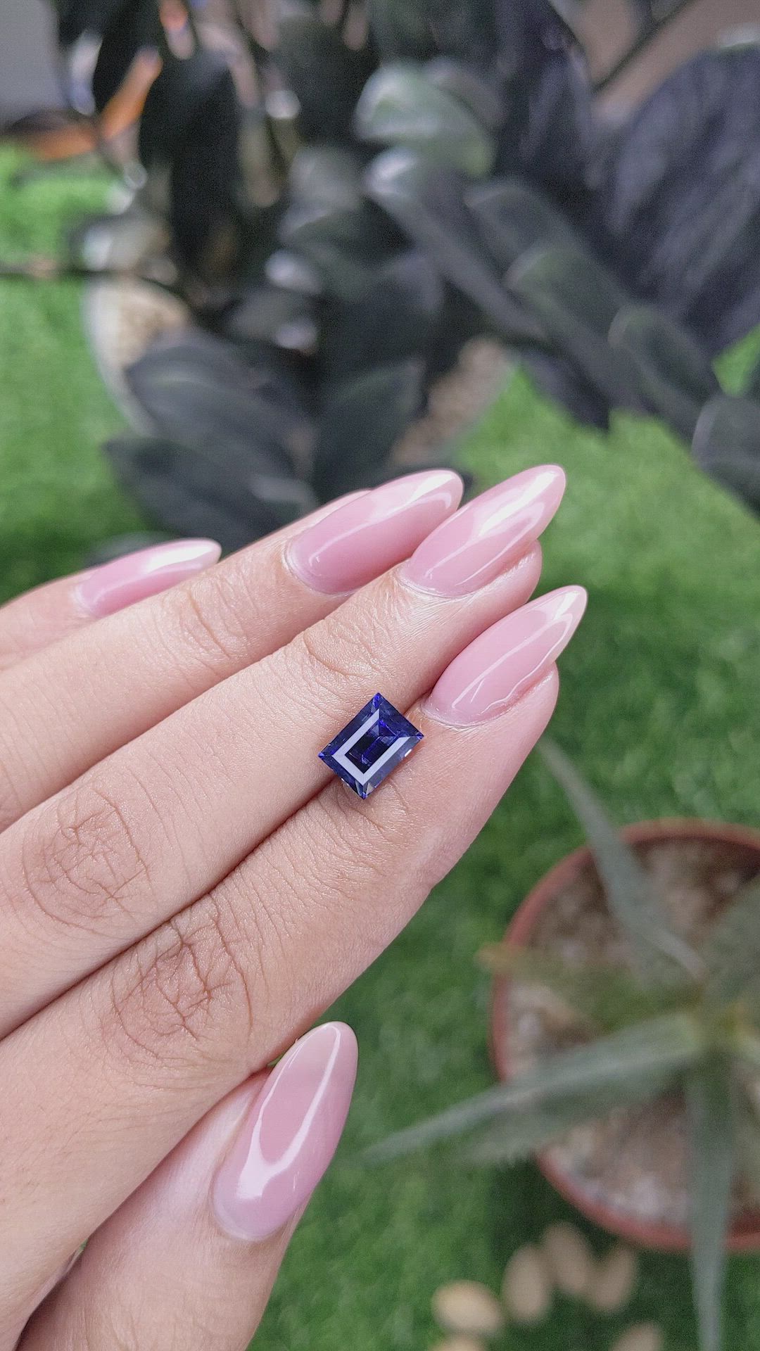 2.09 Ct. Bi Color / Parti Sapphire from Ceylon (Sri Lanka) Size Video