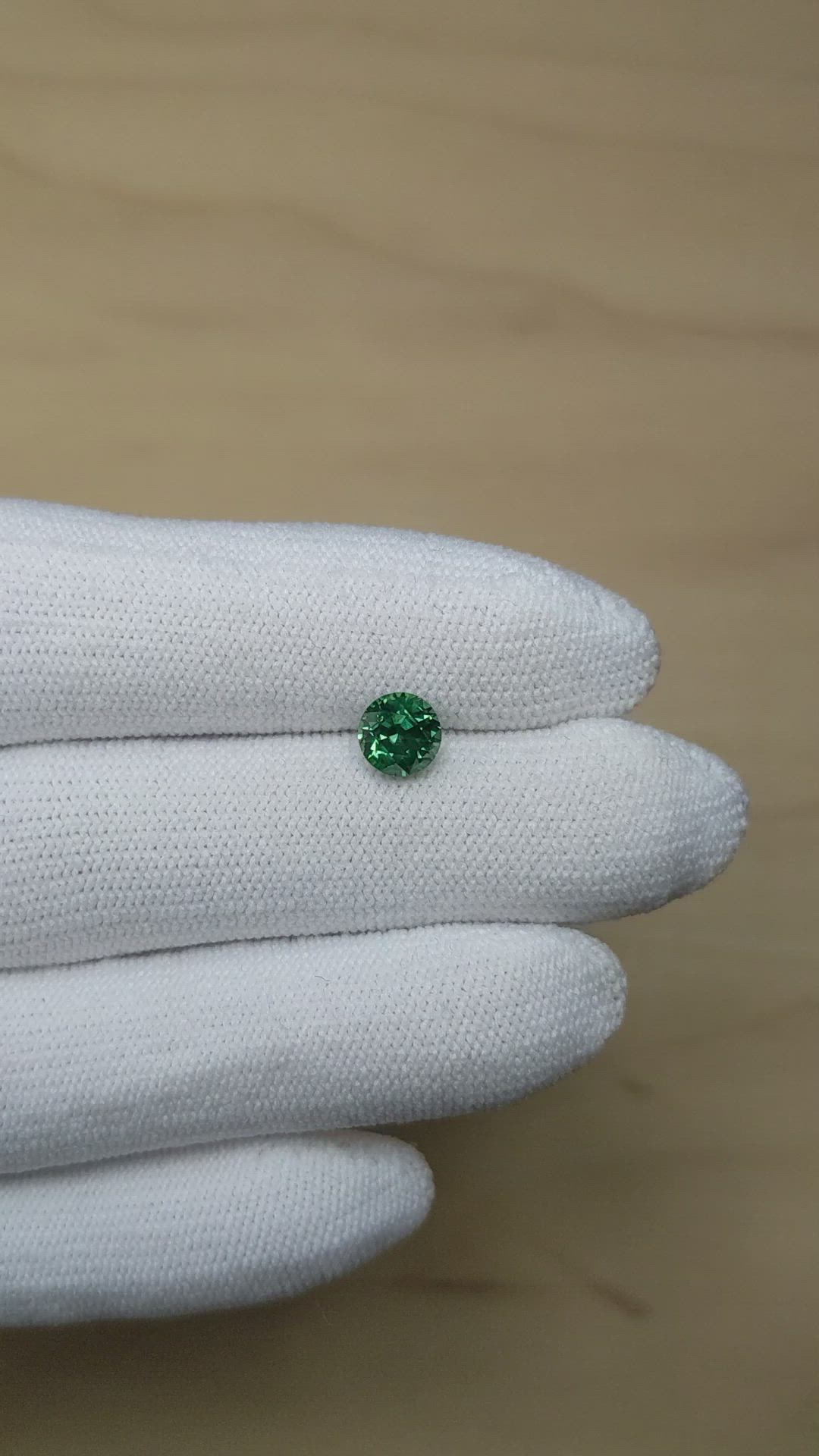 1.36 Ct. Bluish Green Sapphire from Montana Size Video