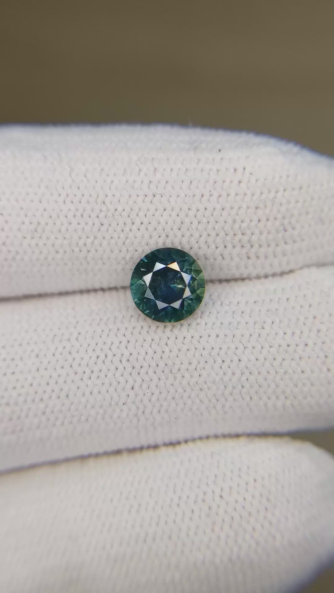 1.40 Ct. Bluish Green Sapphire from Montana Size Video