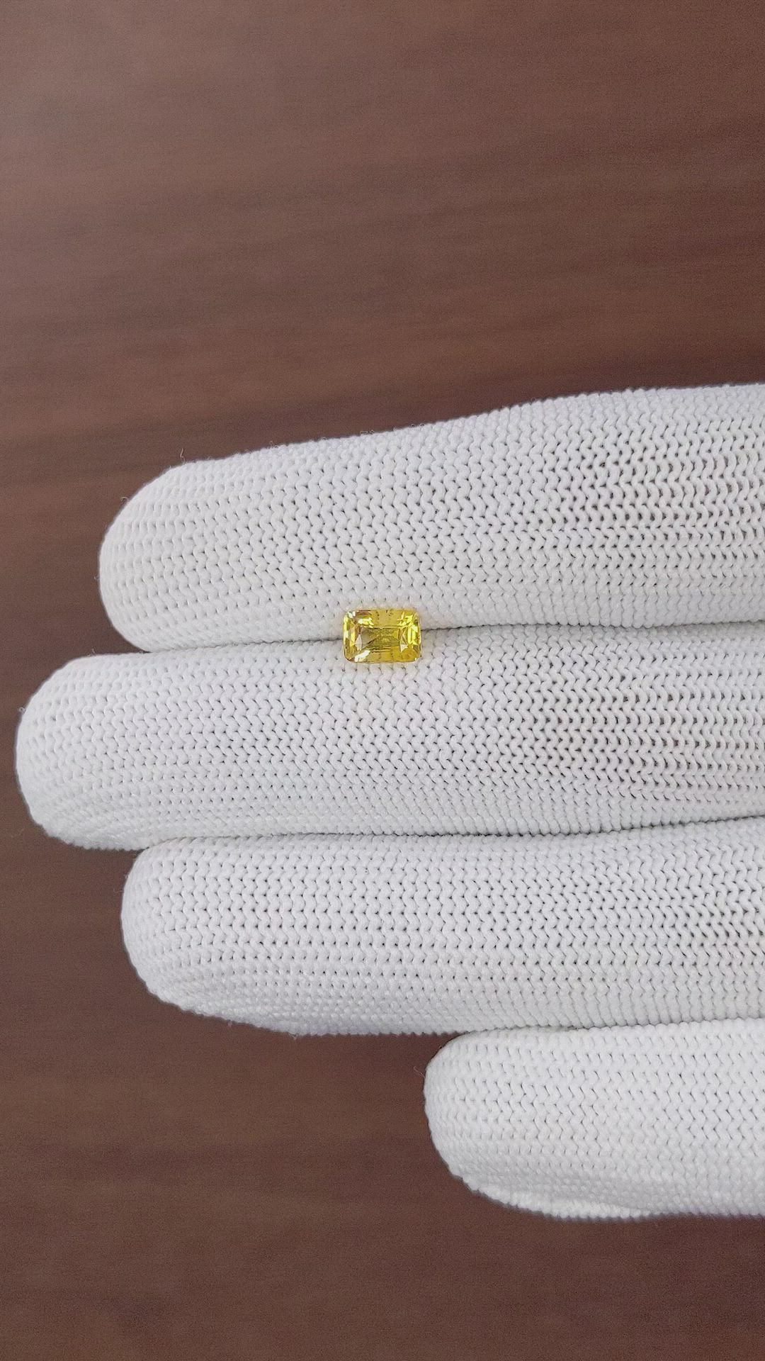 1.03 Ct. Yellow Sapphire from Ceylon (Sri Lanka) Size Video