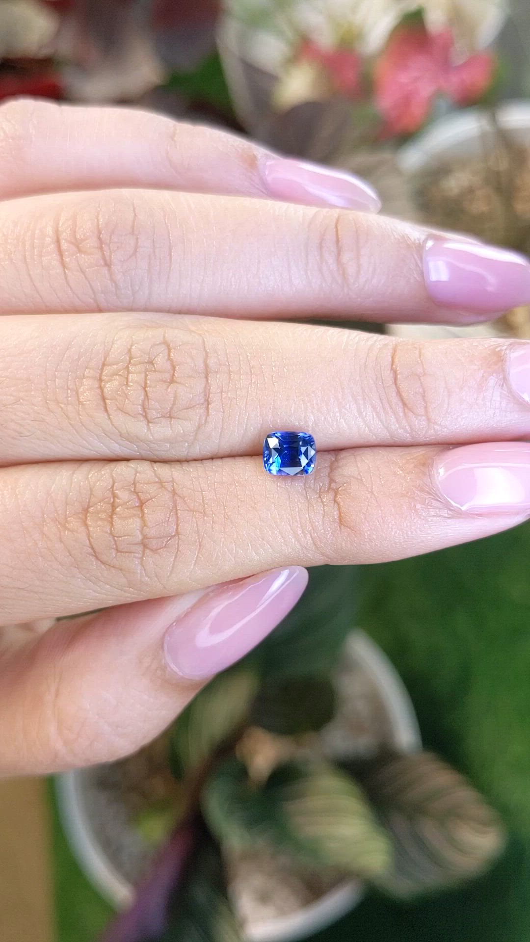 1.07 Ct. Blue Sapphire from Ceylon (Sri Lanka) Size Video