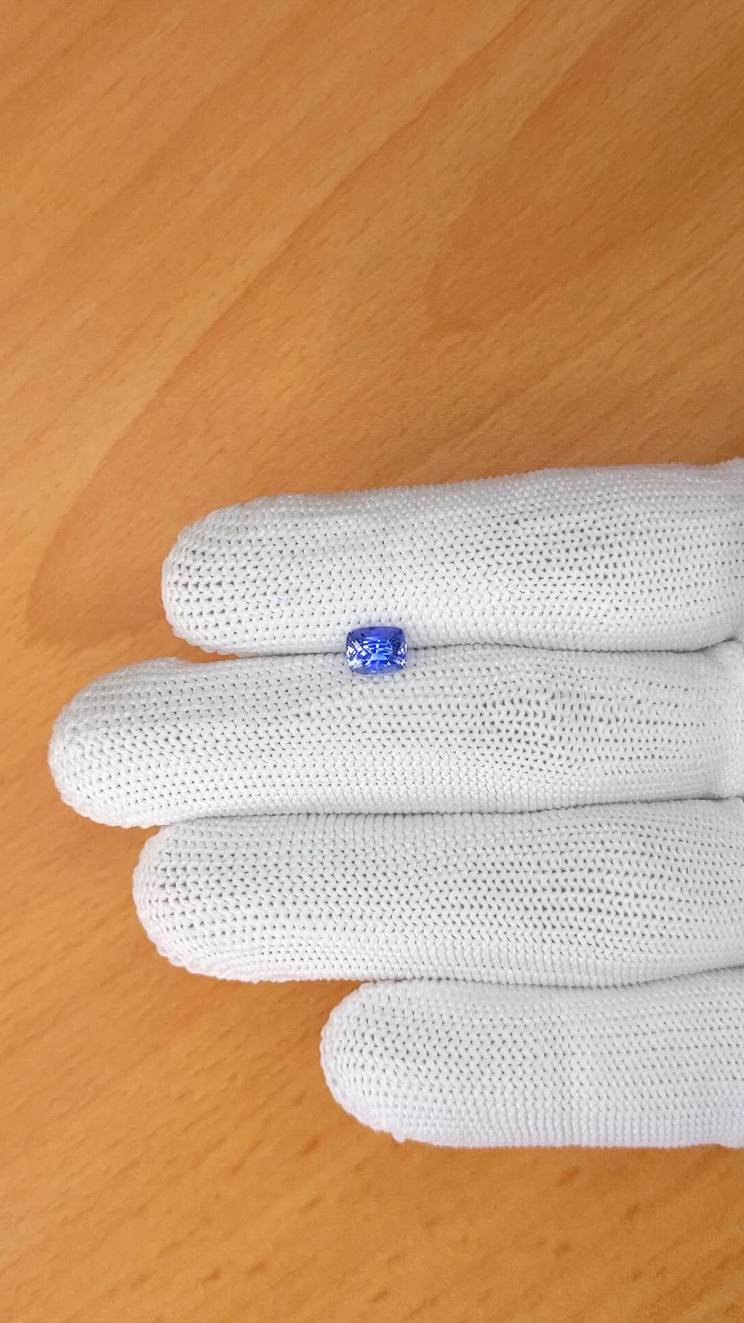 0.97 Ct. Blue Sapphire from Ceylon (Sri Lanka) Size Video
