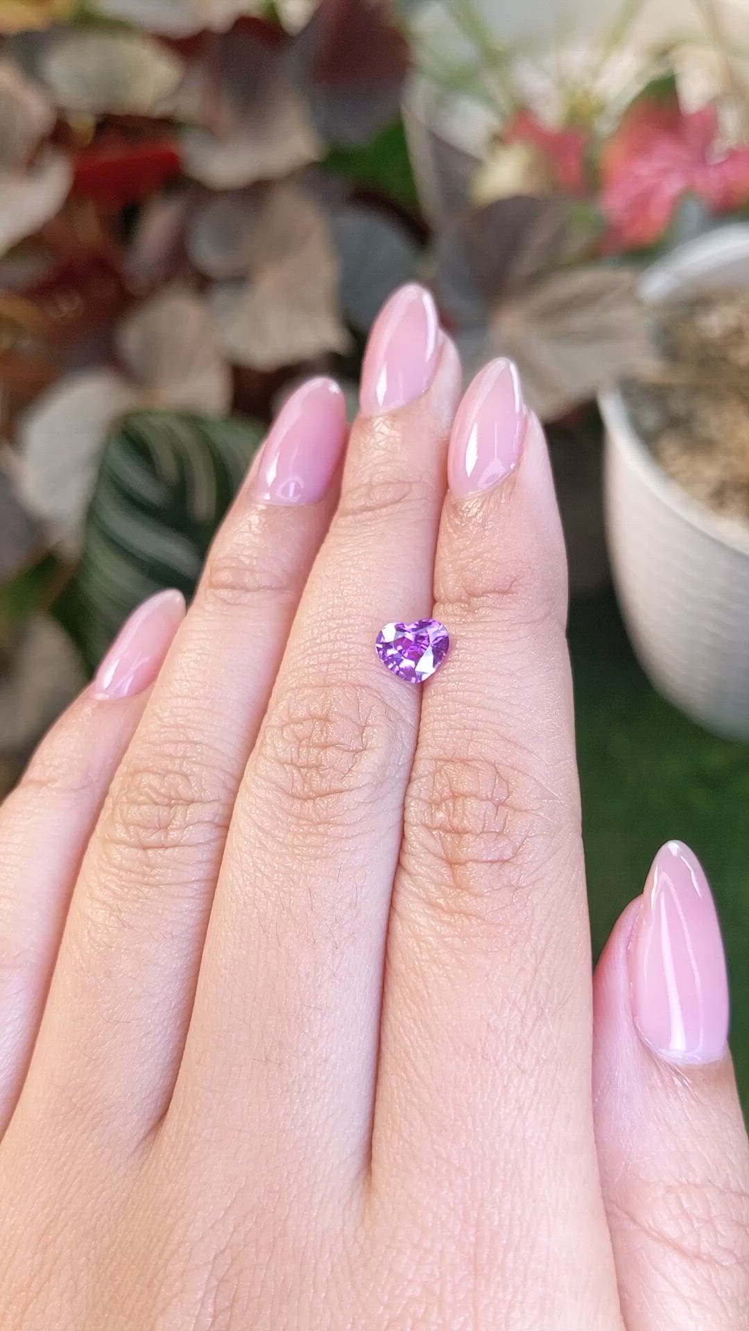 1.18 Ct. Pinkish Purple Sapphire from Ceylon (Sri Lanka) Size Video