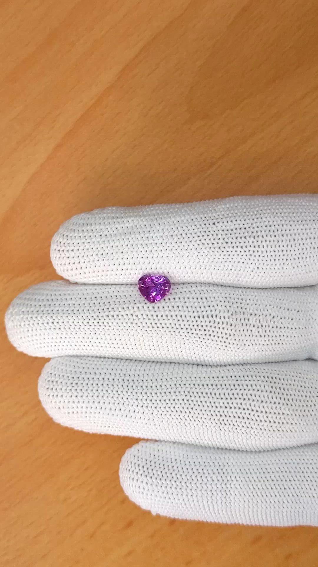 1.18 Ct. Pinkish Purple Sapphire from Ceylon (Sri Lanka) Size Video