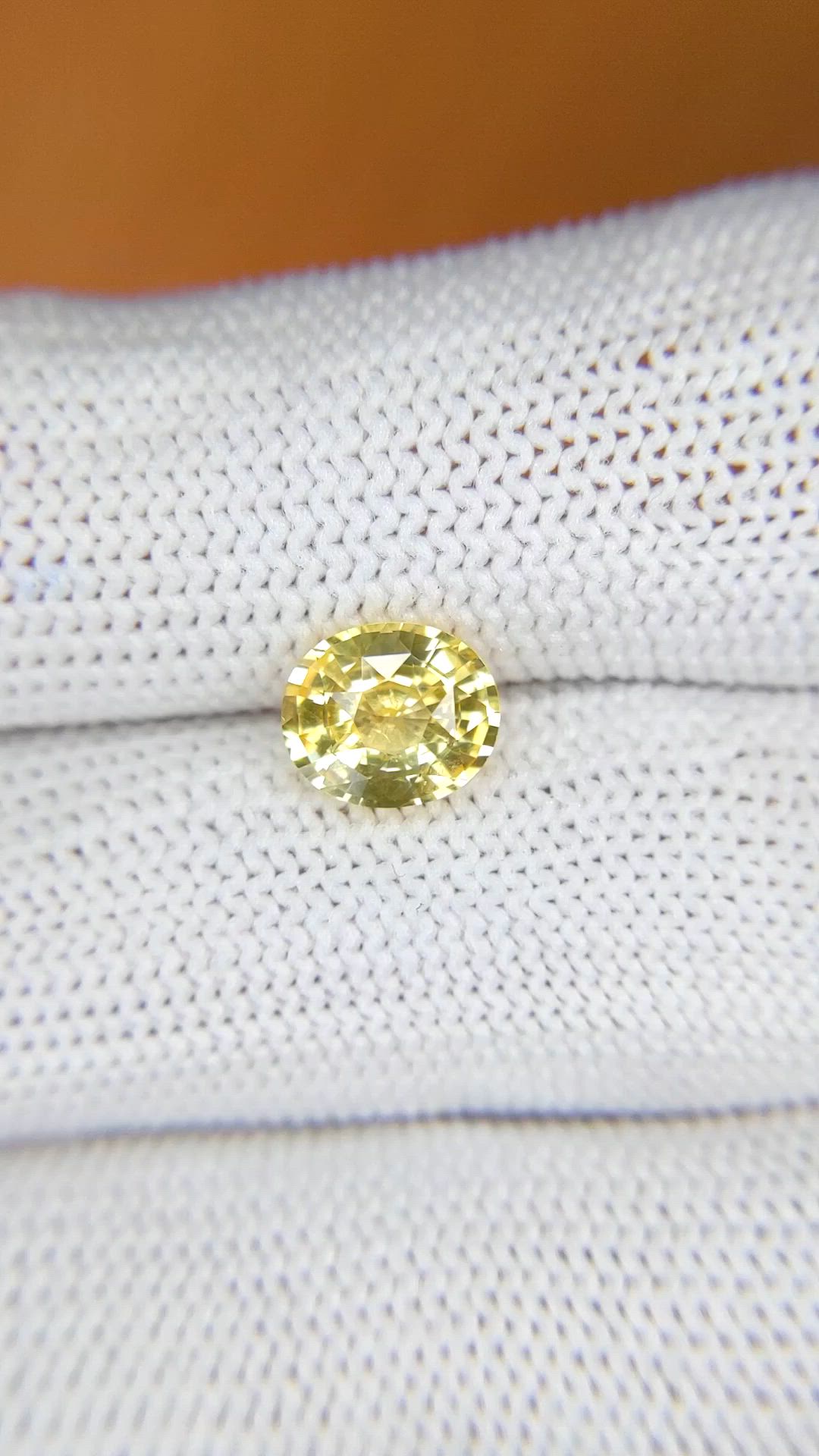2.03 Ct. Yellow Sapphire from Ceylon (Sri Lanka) Size Video
