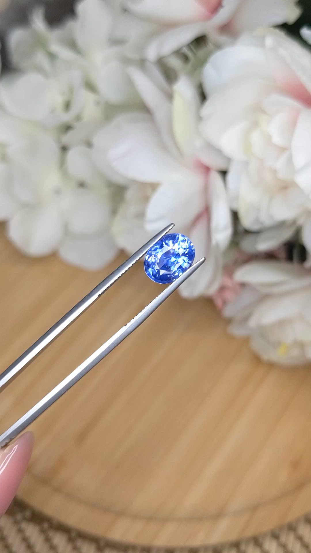 3.51 Ct. Blue Sapphire from Ceylon (Sri Lanka) Size Video