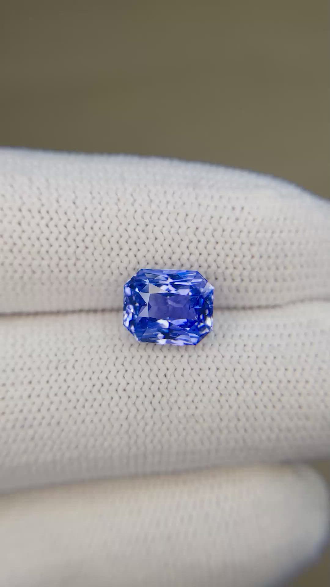 2.80 Ct. Blue Sapphire from Ceylon (Sri Lanka) Size Video