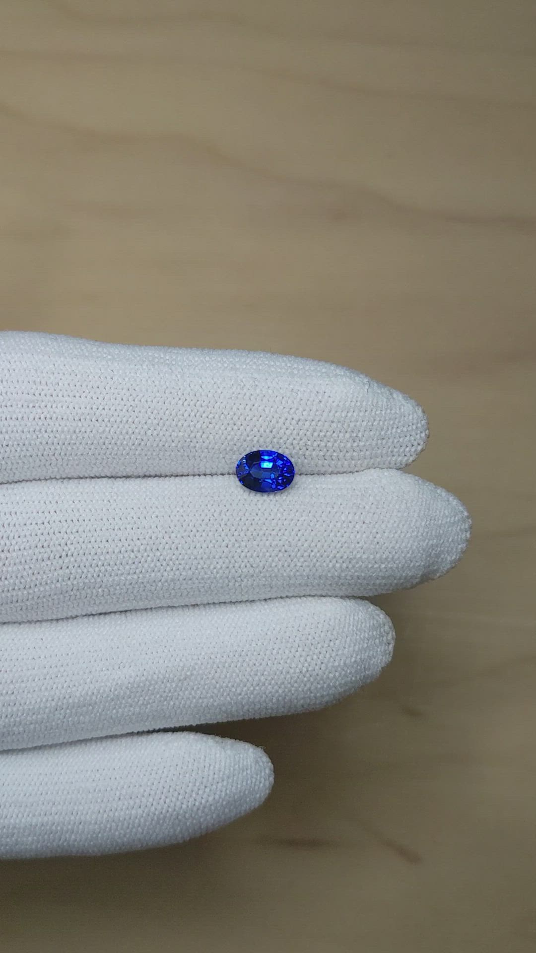 1.11 Ct. Blue Sapphire from Ceylon (Sri Lanka) Size Video