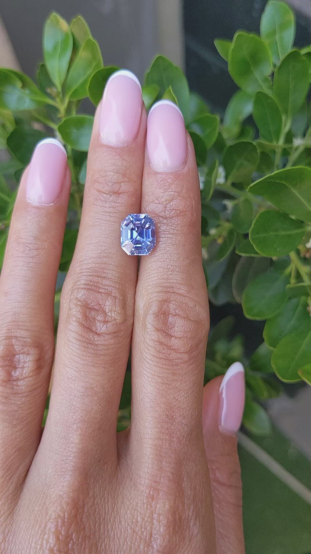 3.85 Ct. Blue Sapphire from Ceylon (Sri Lanka) Size Video