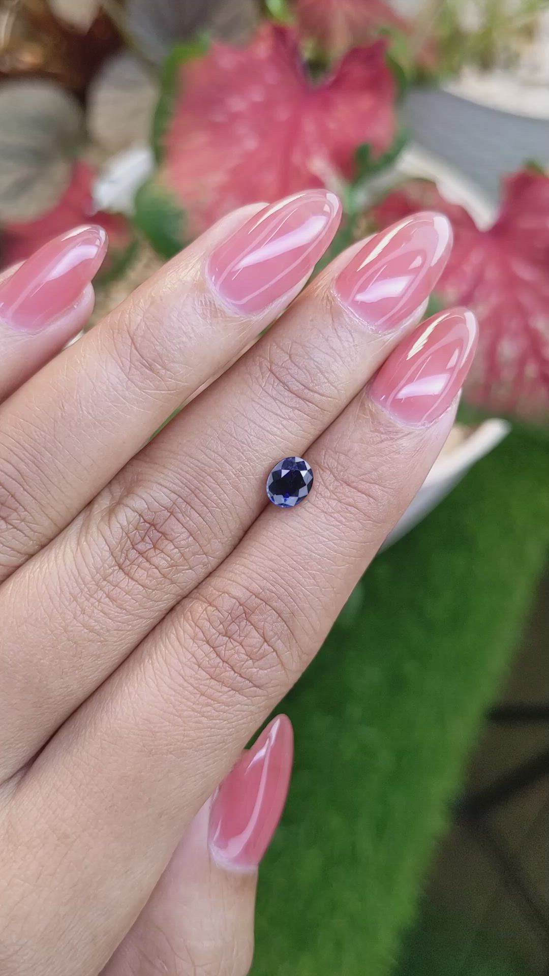 1.00 Ct. Blue Sapphire from Ceylon (Sri Lanka) Size Video