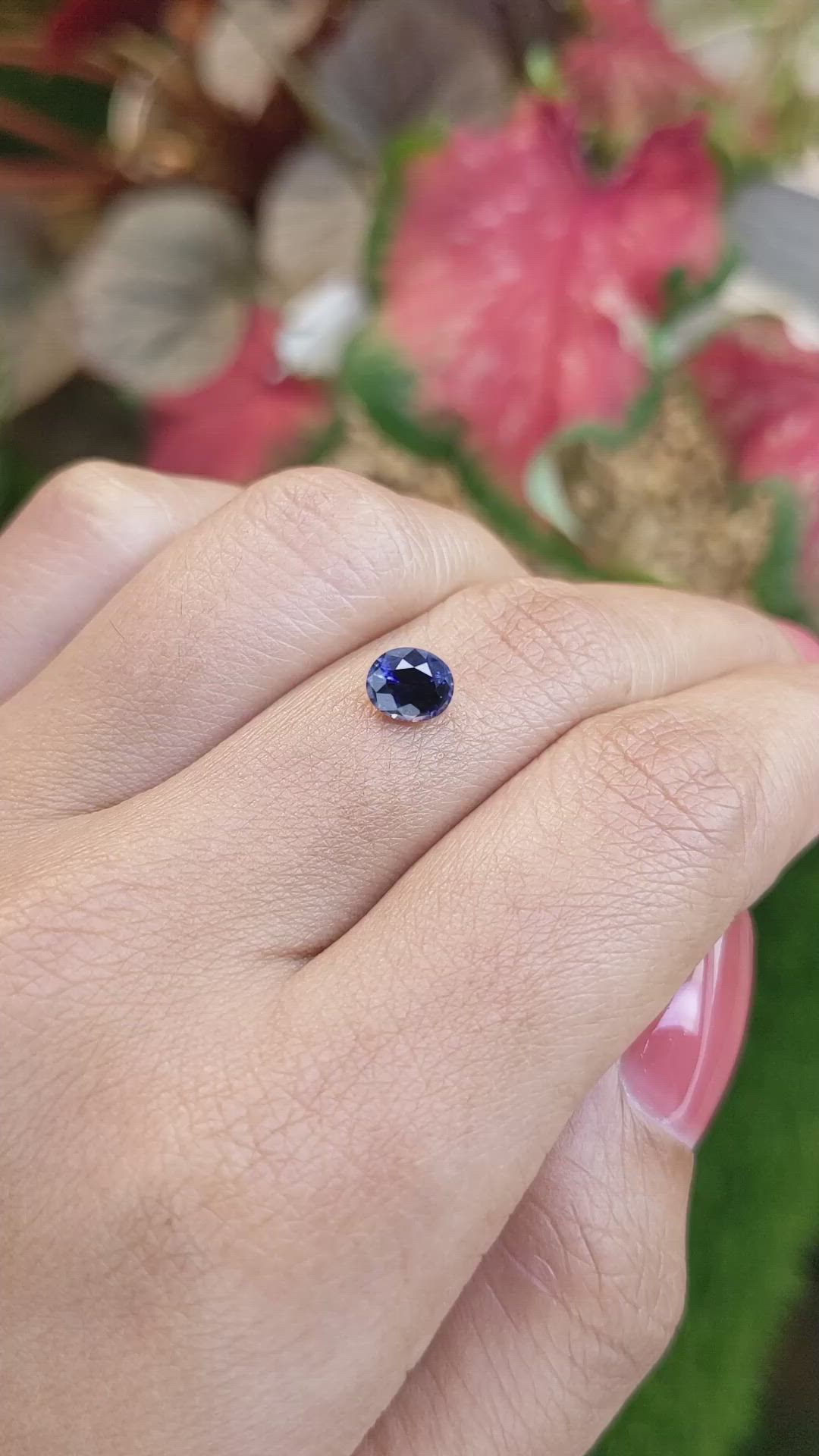 1.00 Ct. Blue Sapphire from Ceylon (Sri Lanka) Size Video