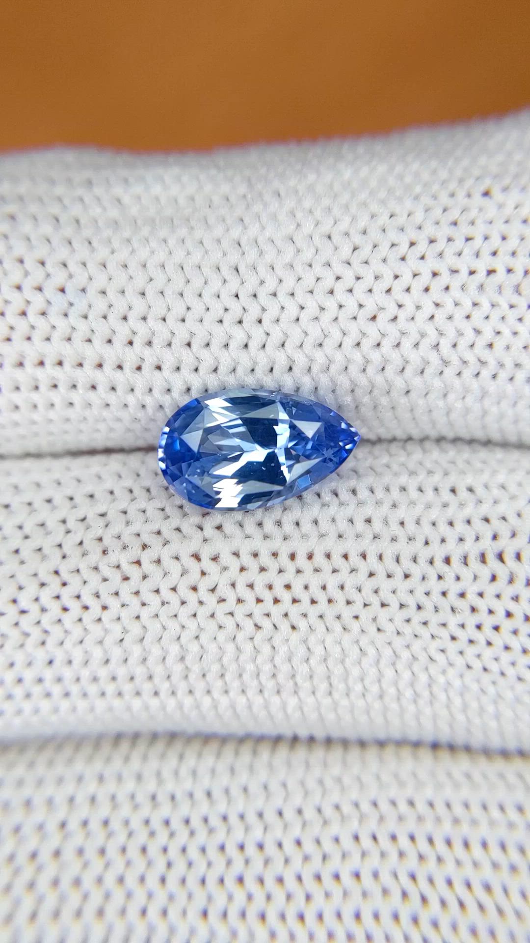 2.61 Ct. Blue Sapphire from Ceylon (Sri Lanka) Size Video
