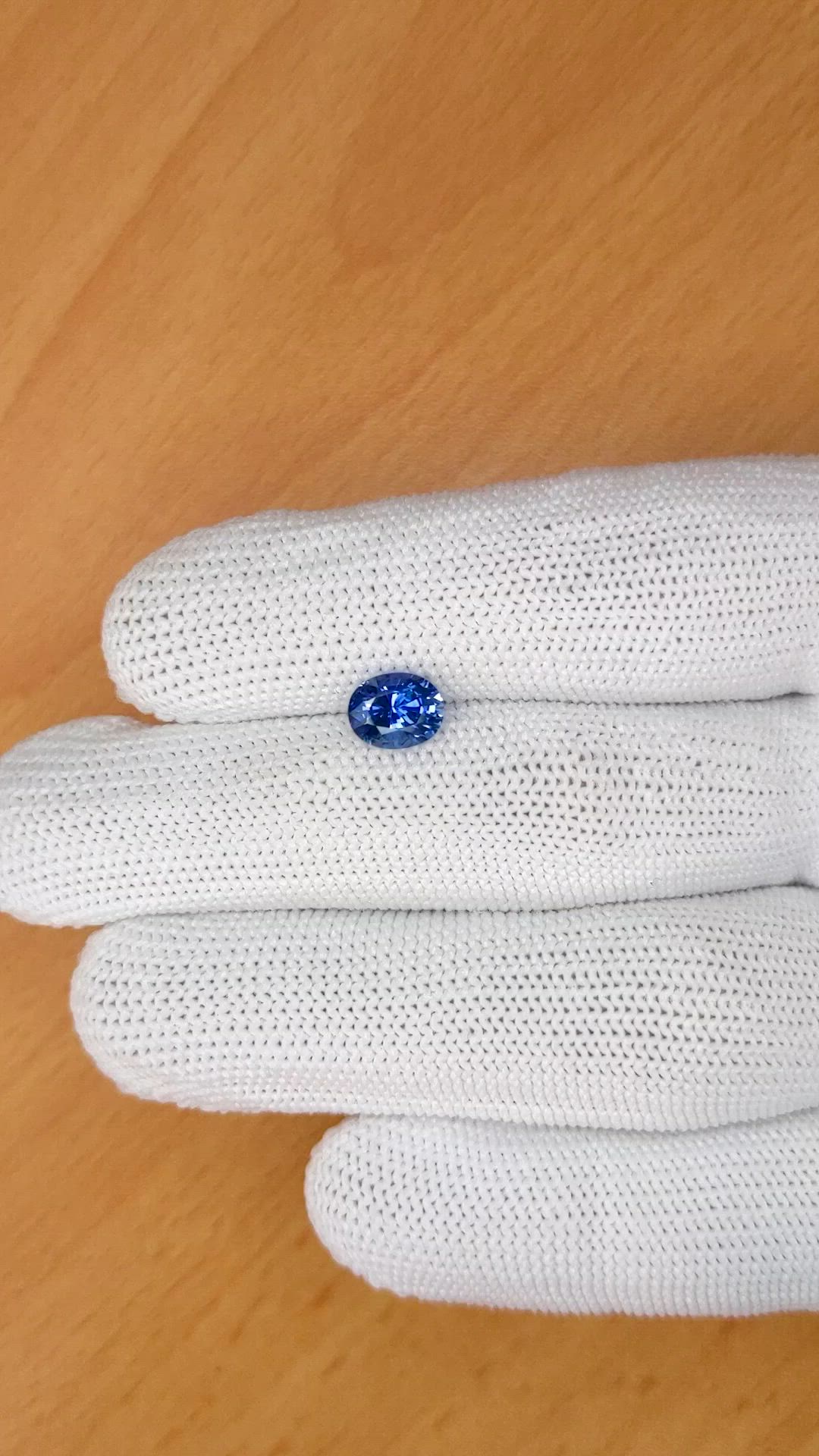 1.52 Ct. Blue Sapphire from Ceylon (Sri Lanka) Size Video