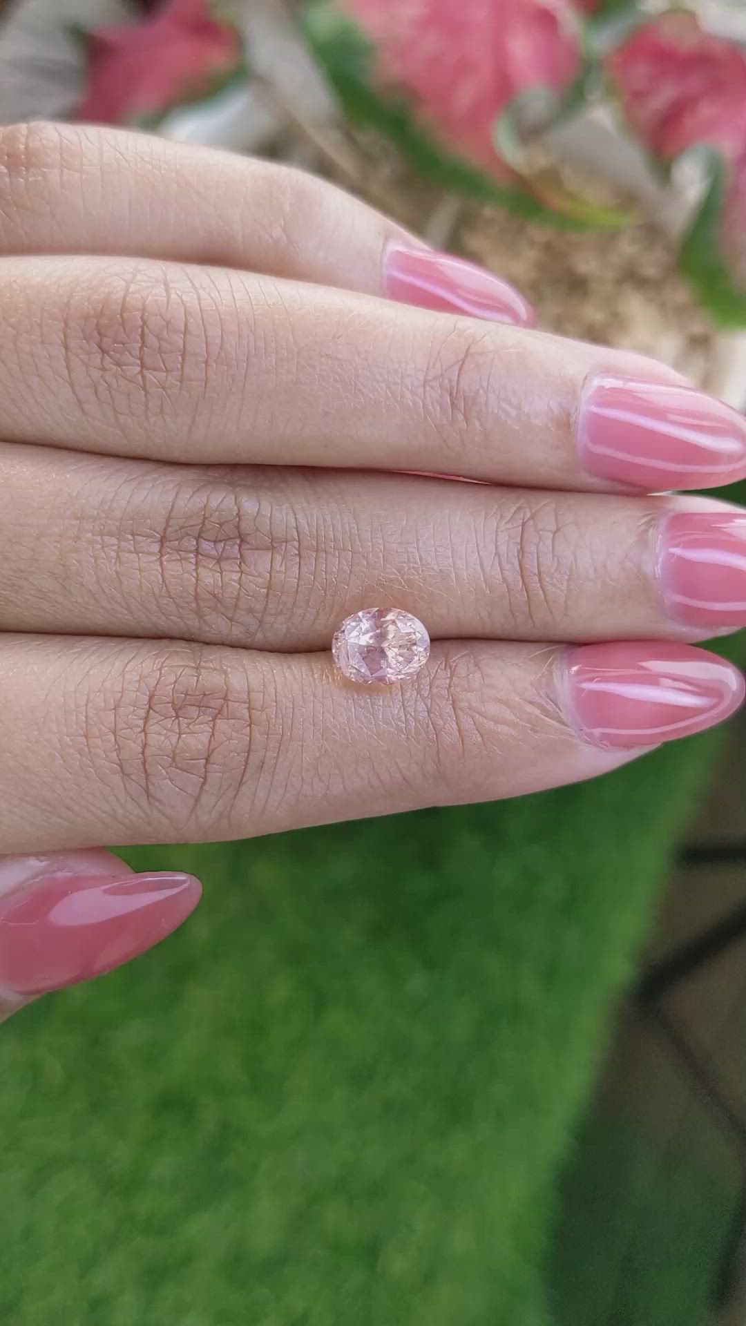 2.74 Ct. Padparadscha Sapphire from Ceylon (Sri Lanka) Size Video