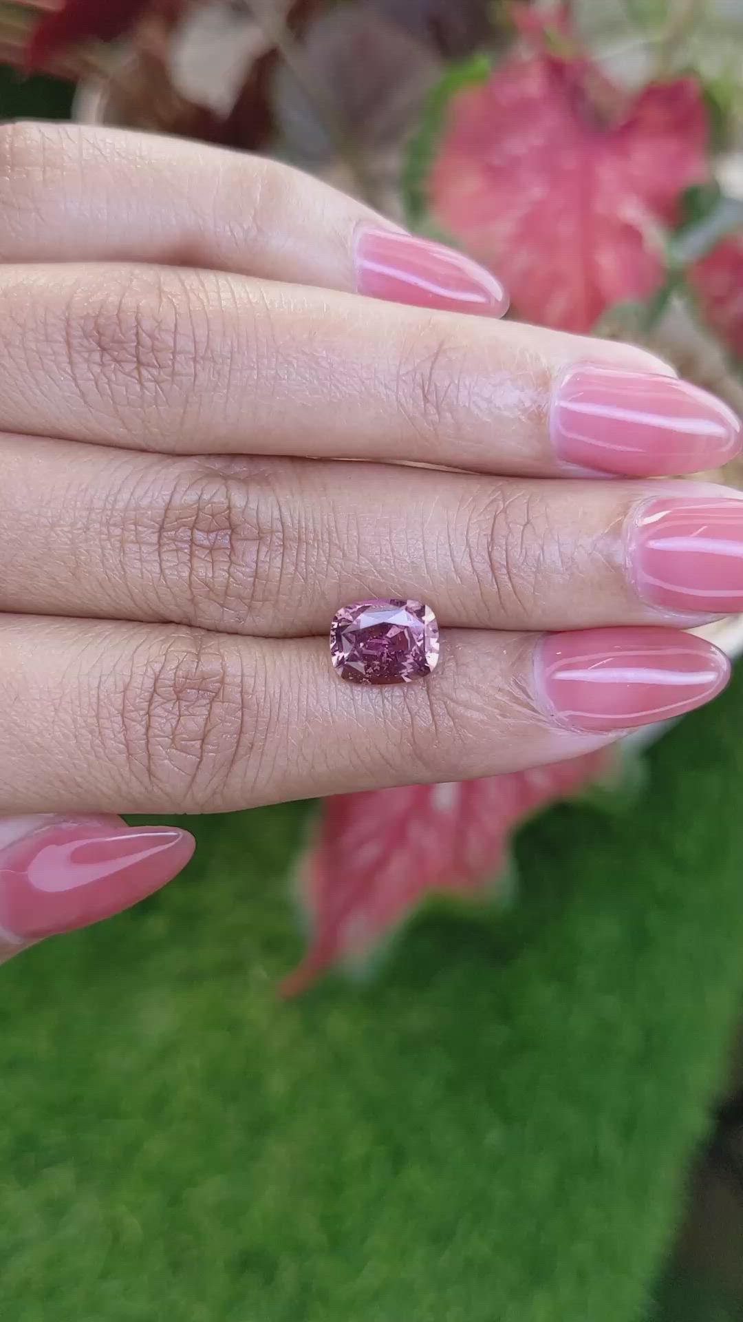 3.06 Ct. Purplish Pink Sapphire from Ceylon (Sri Lanka) Size Video