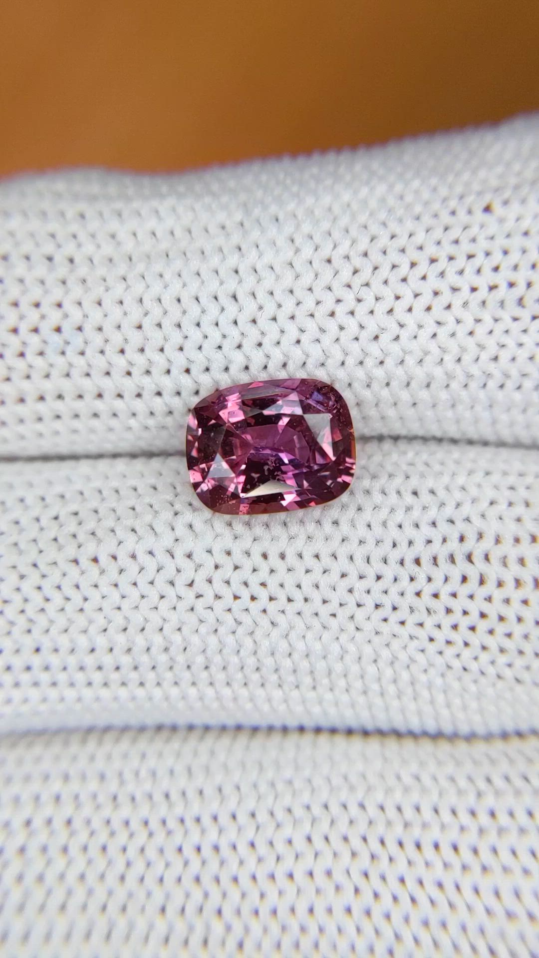 3.06 Ct. Purplish Pink Sapphire from Ceylon (Sri Lanka) Size Video