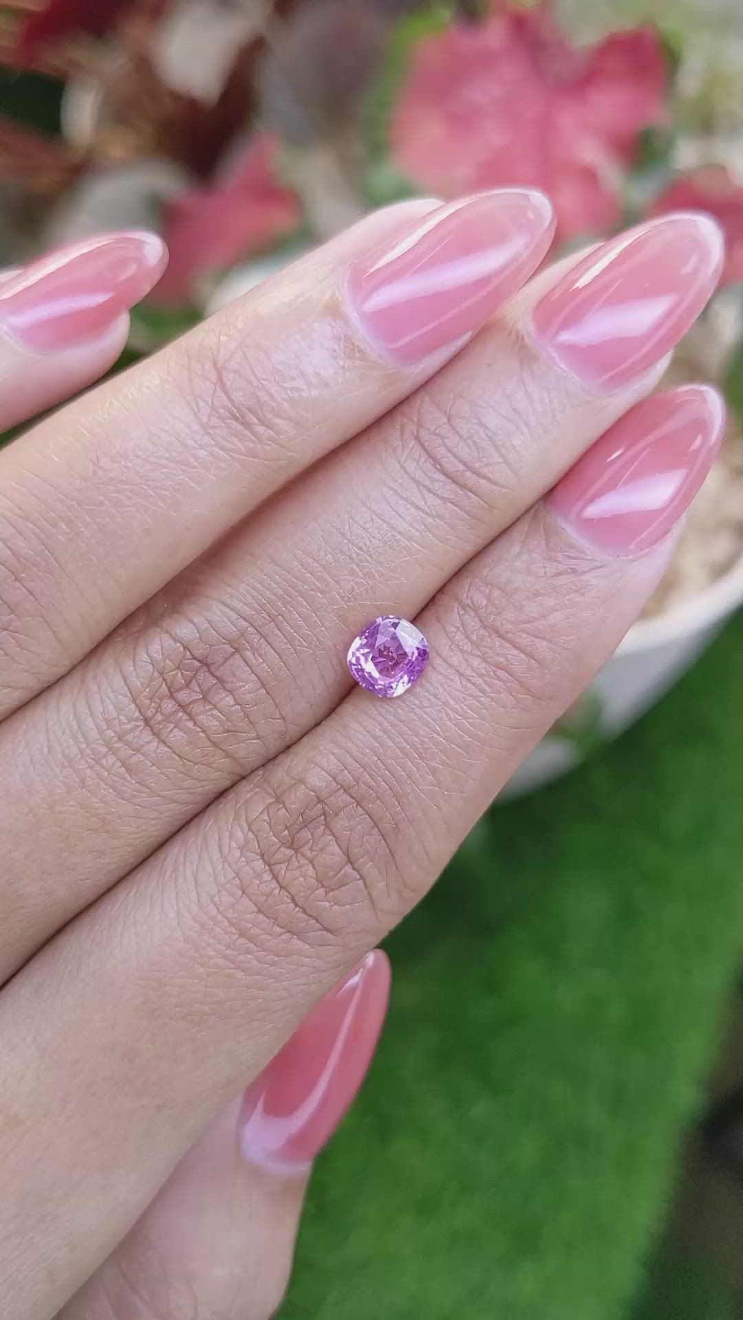 1.05 Ct. Pinkish Purple Sapphire from Ceylon (Sri Lanka) Size Video