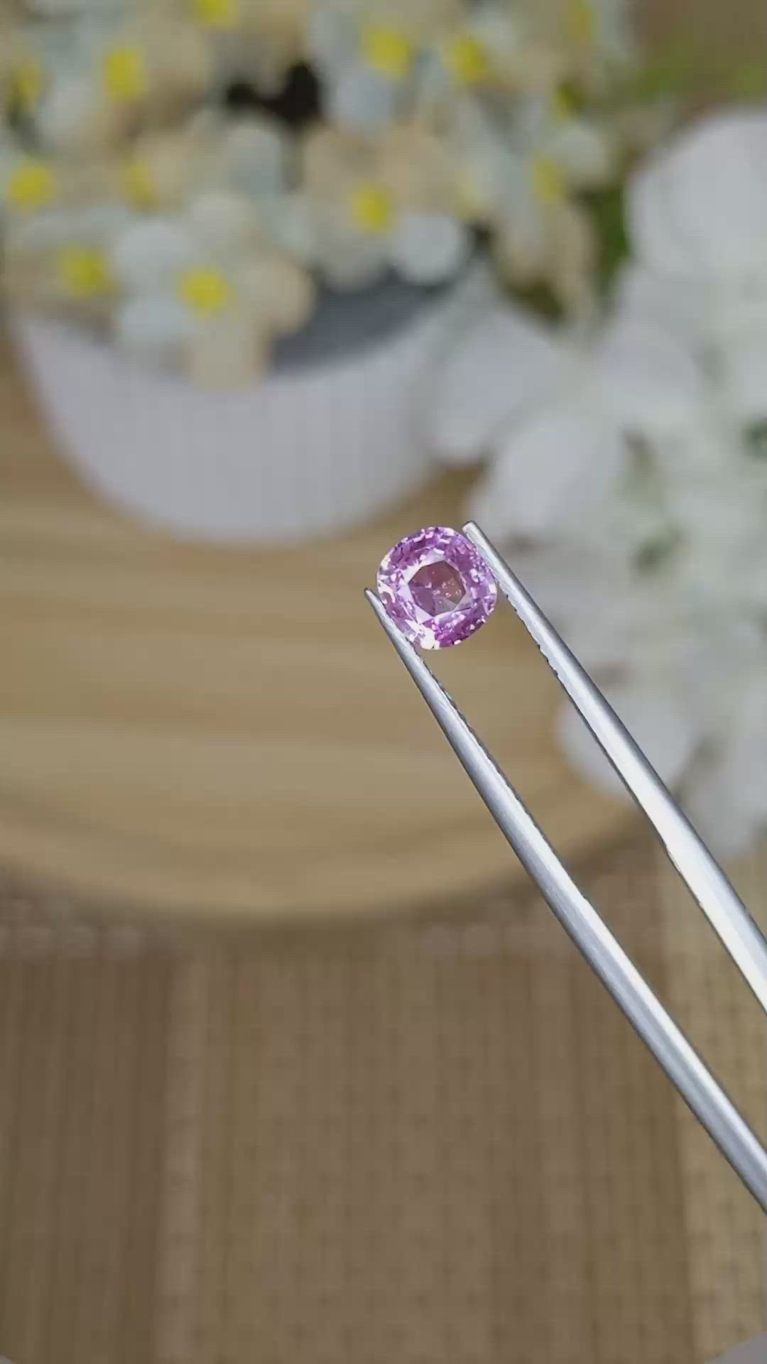 1.05 Ct. Pinkish Purple Sapphire from Ceylon (Sri Lanka) Size Video
