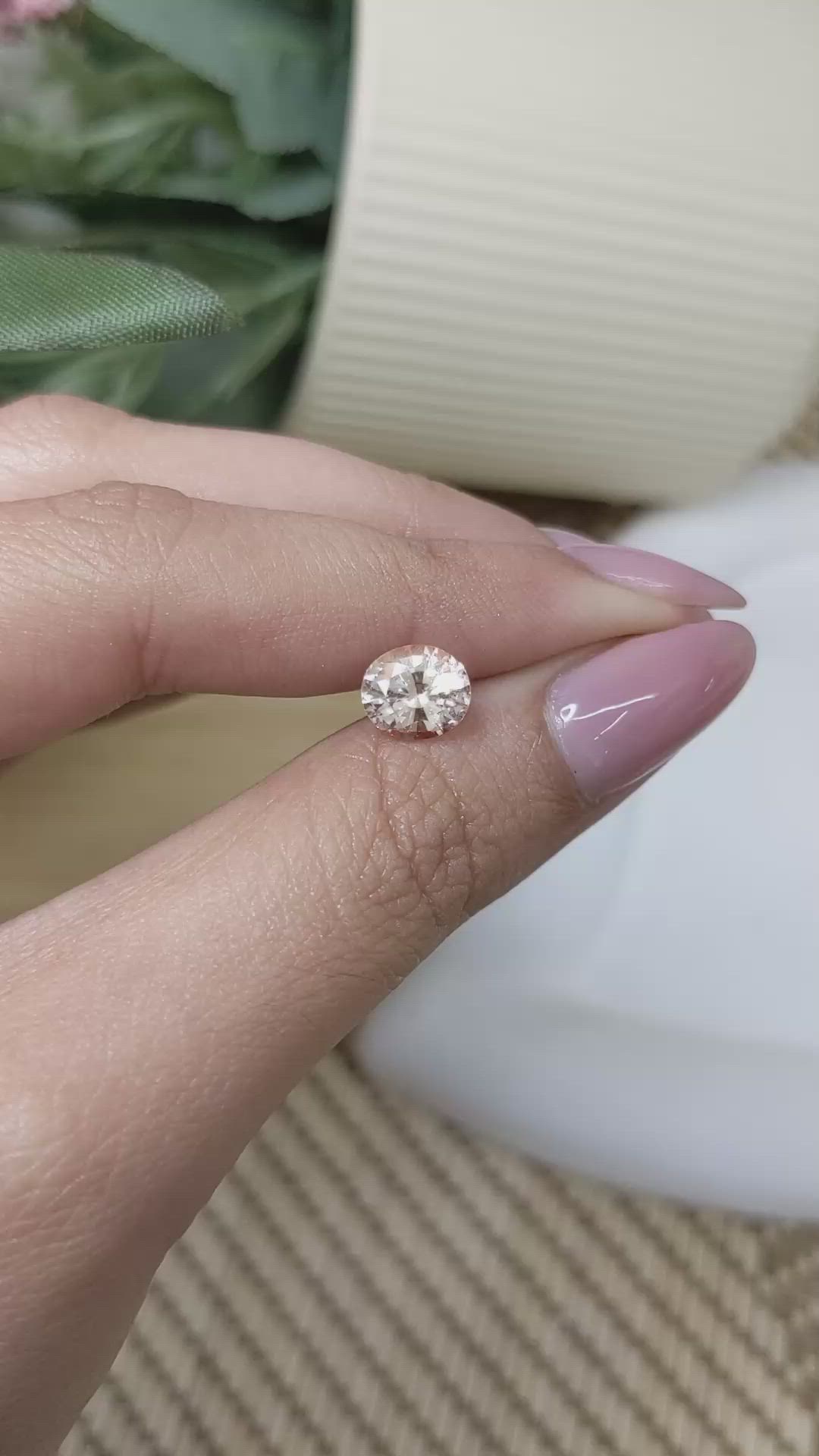 2.07 Ct. Yellow Sapphire from Ceylon (Sri Lanka) Size Video