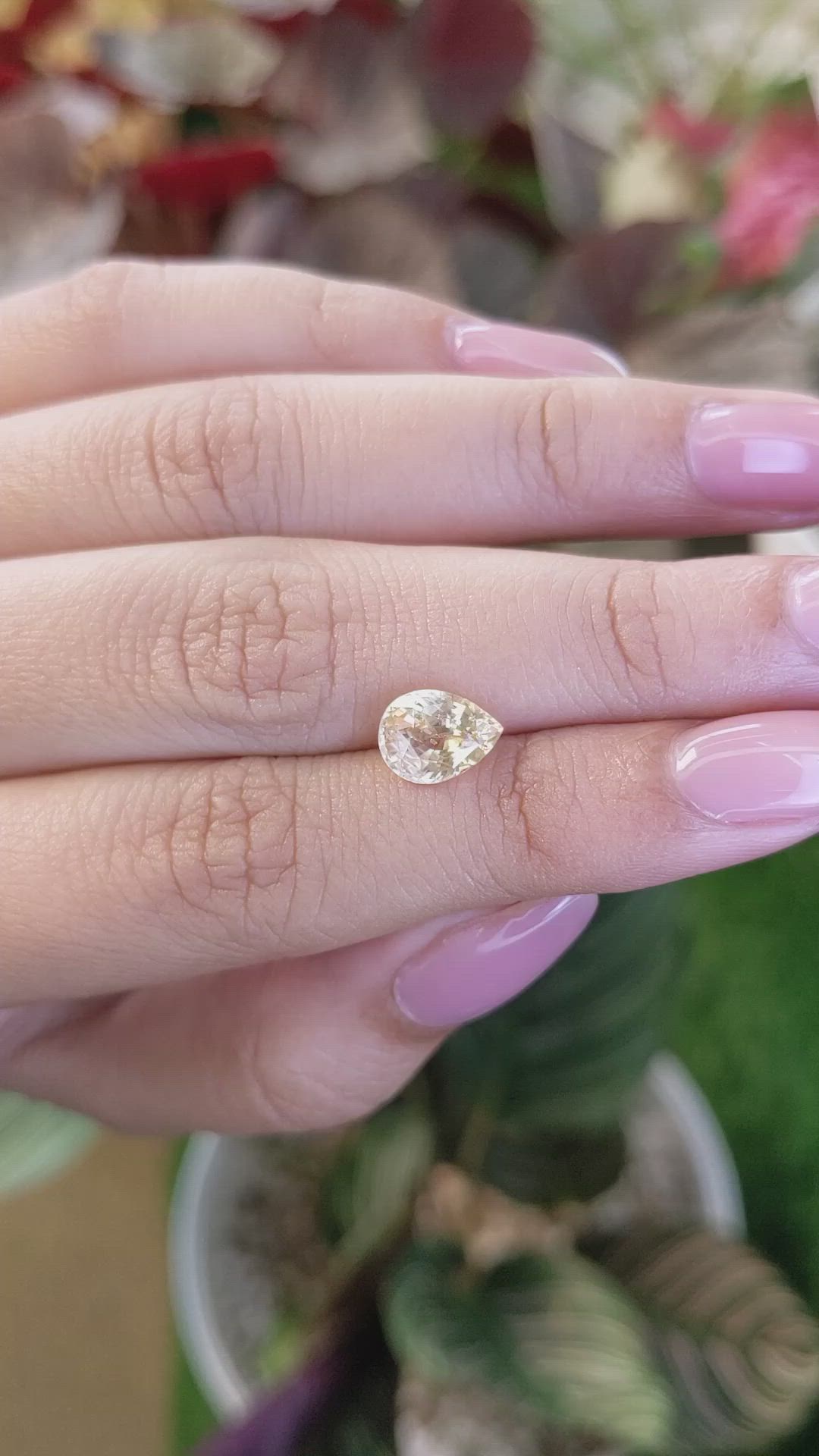 2.09 Ct. Yellow Sapphire from Ceylon (Sri Lanka) Size Video