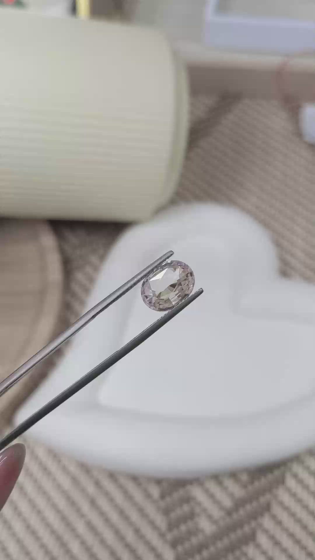 2.86 Ct. Pink Sapphire from Ceylon (Sri Lanka) Size Video