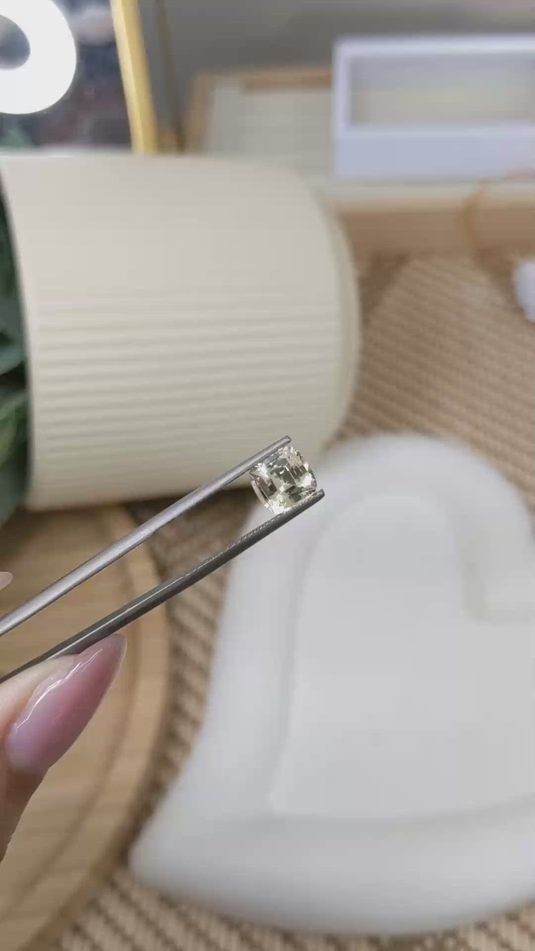 2.18 Ct. Yellow Sapphire from Ceylon (Sri Lanka) Size Video