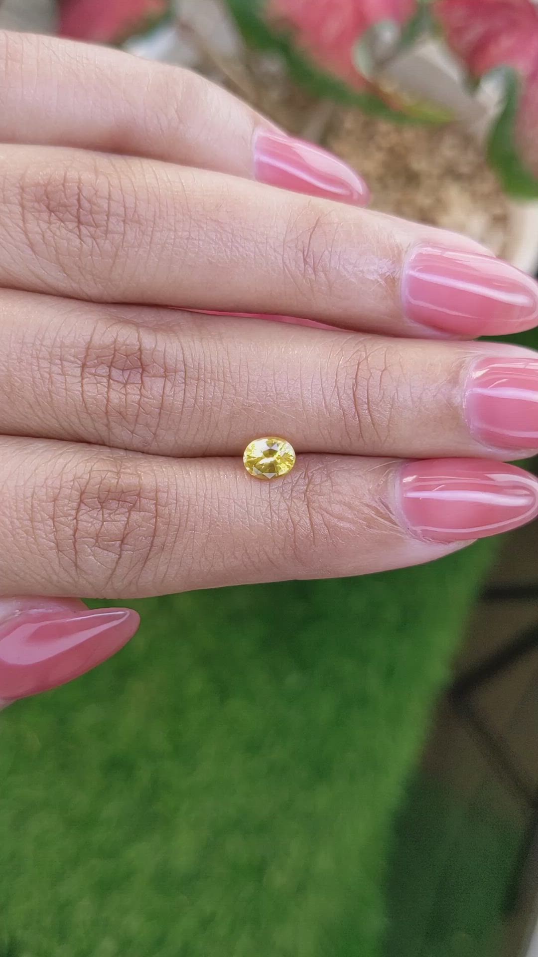 0.67 Ct. Yellow Sapphire from Ceylon (Sri Lanka) Size Video