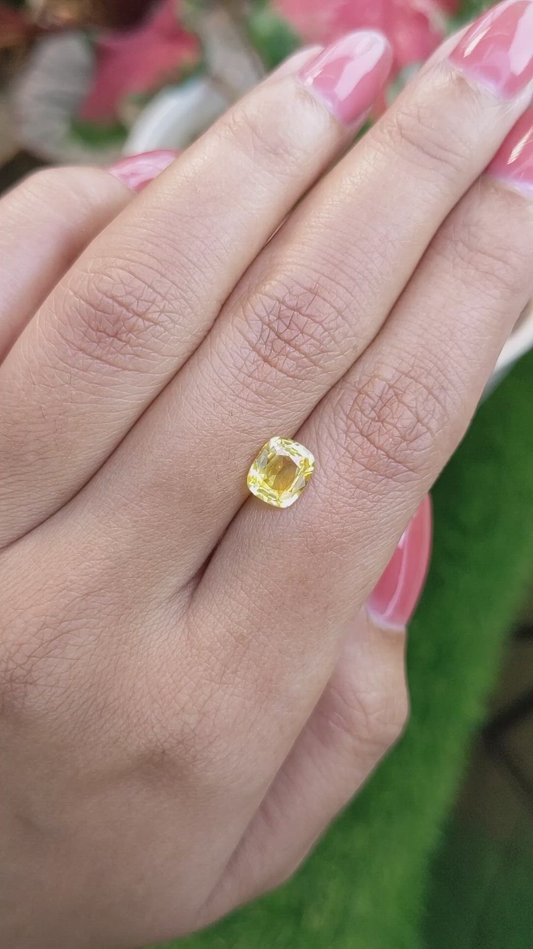 1.67 Ct. Yellow Sapphire from Ceylon (Sri Lanka) Size Video