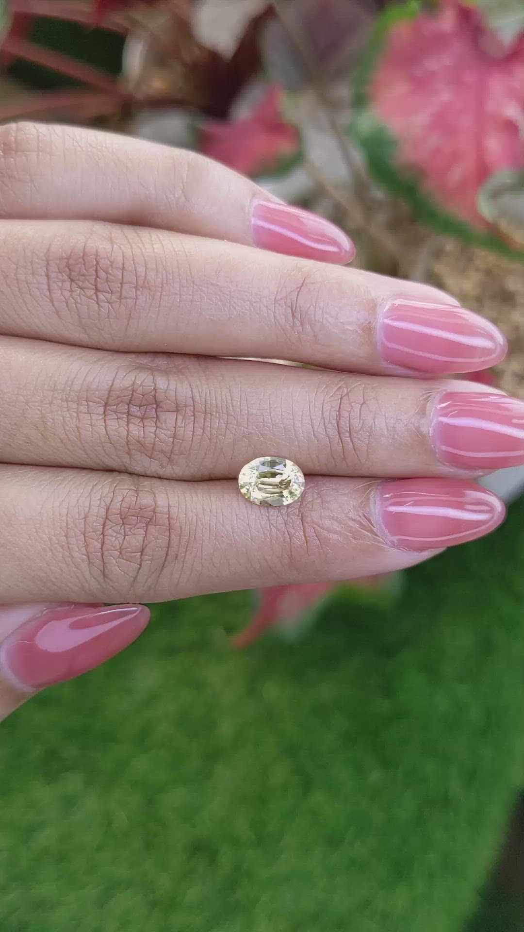 1.41 Ct. Yellow Sapphire from Ceylon (Sri Lanka) Size Video