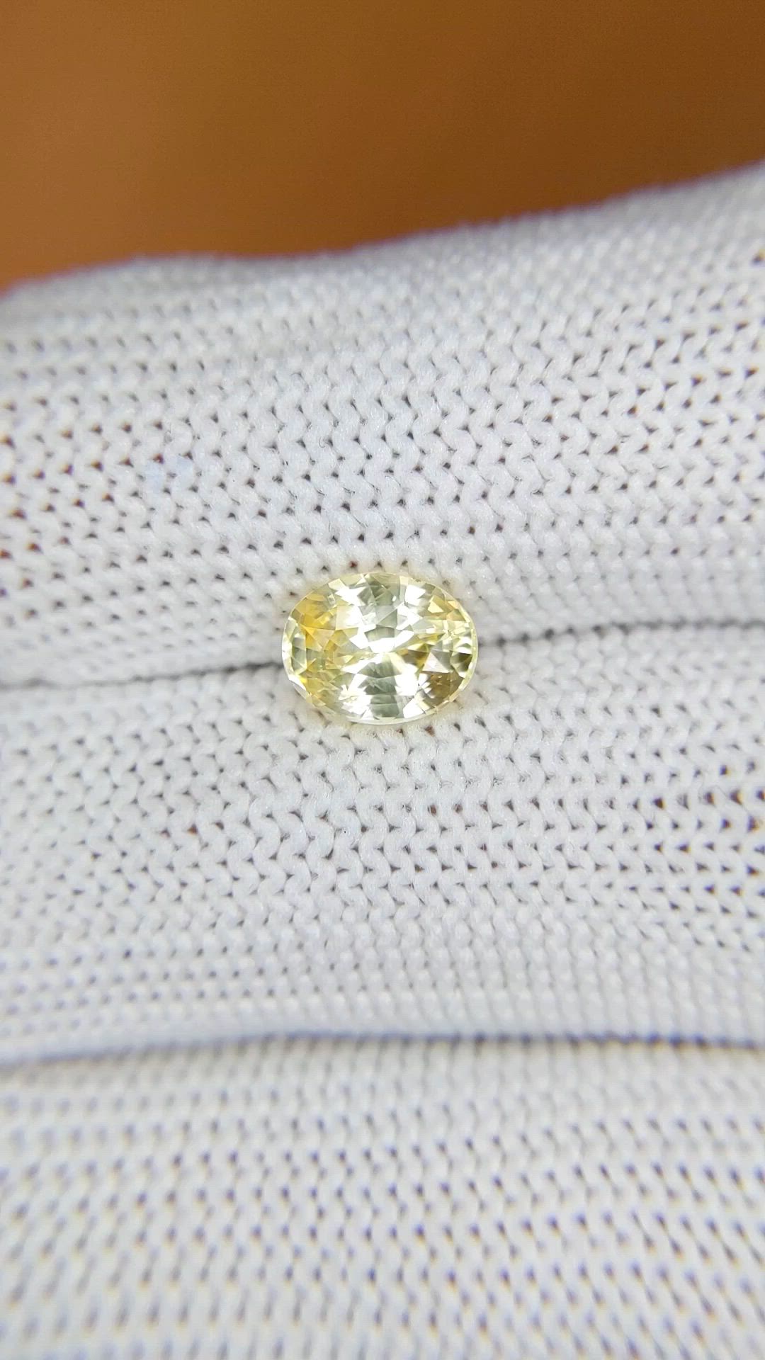 1.63 Ct. Yellow Sapphire from Ceylon (Sri Lanka) Size Video