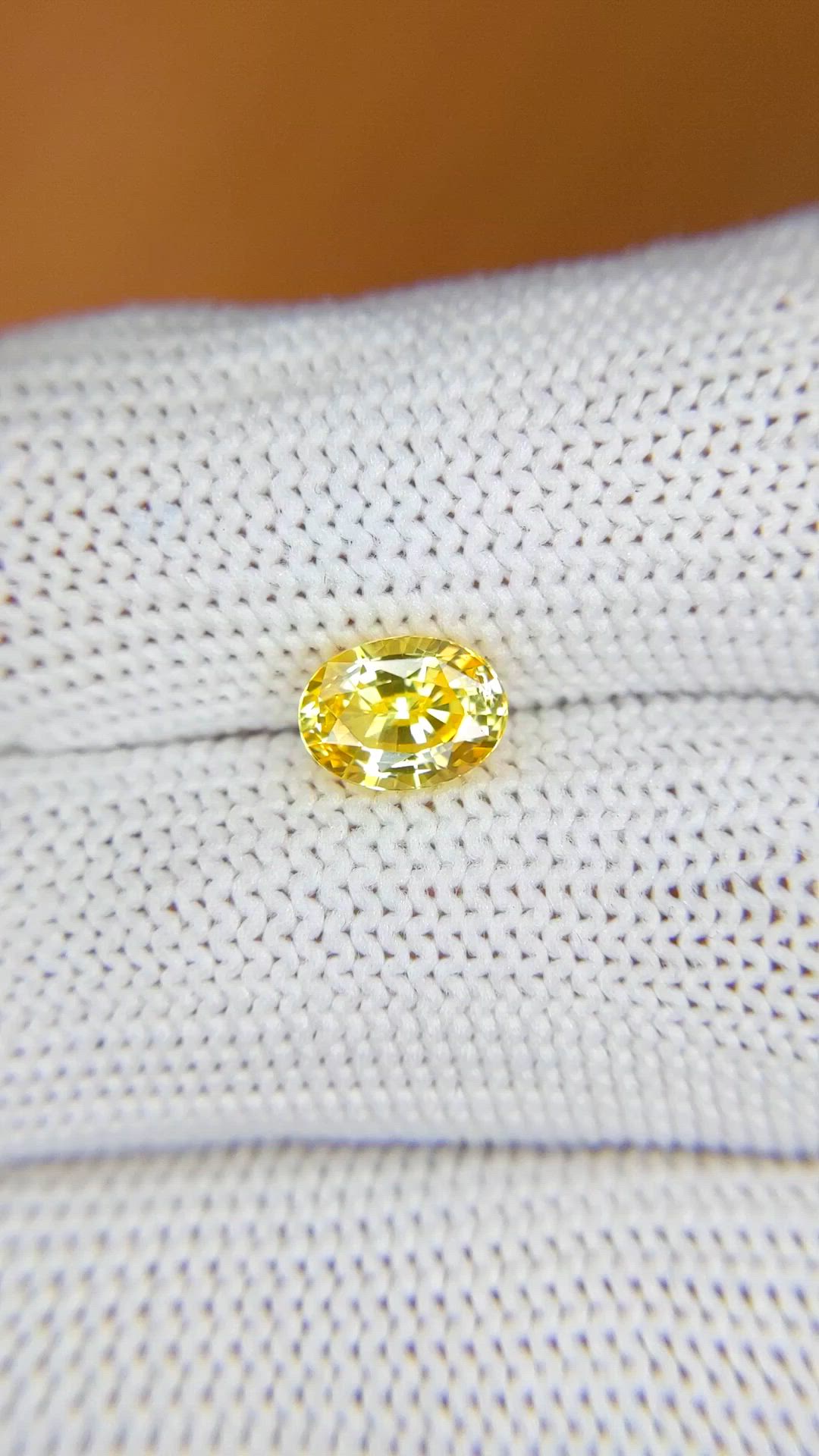 1.60 Ct. Yellow Sapphire from Ceylon (Sri Lanka) Size Video