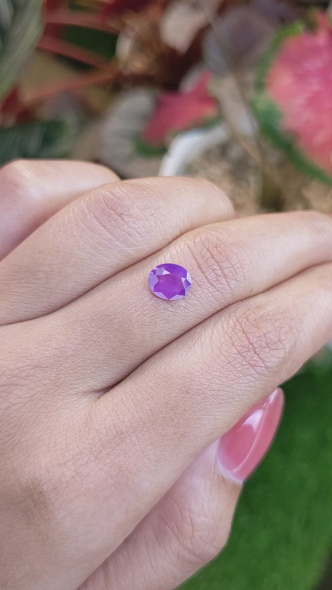 1.22 Ct. Pinkish Purple Sapphire from Ceylon (Sri Lanka) Size Video