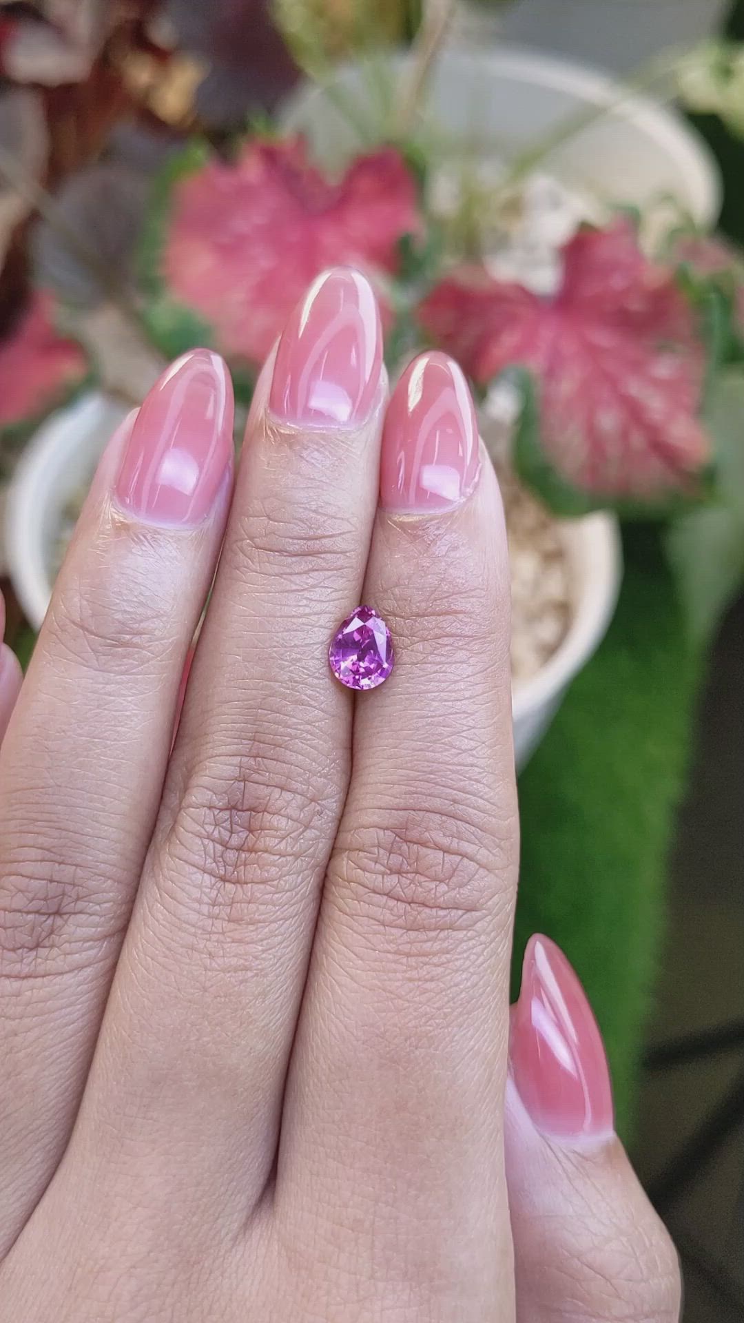 1.13 Ct. Purplish Pink Sapphire from Ceylon (Sri Lanka) Size Video