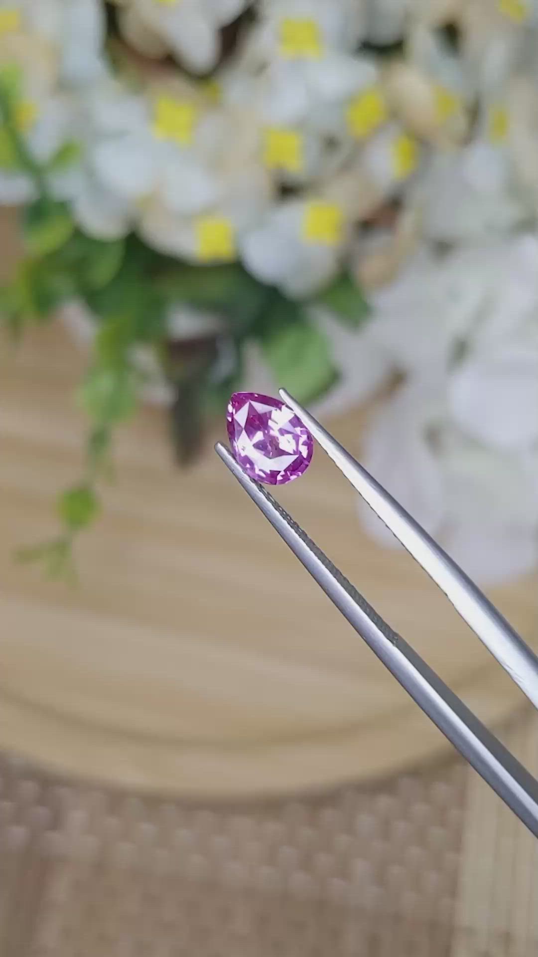 1.13 Ct. Purplish Pink Sapphire from Ceylon (Sri Lanka) Size Video