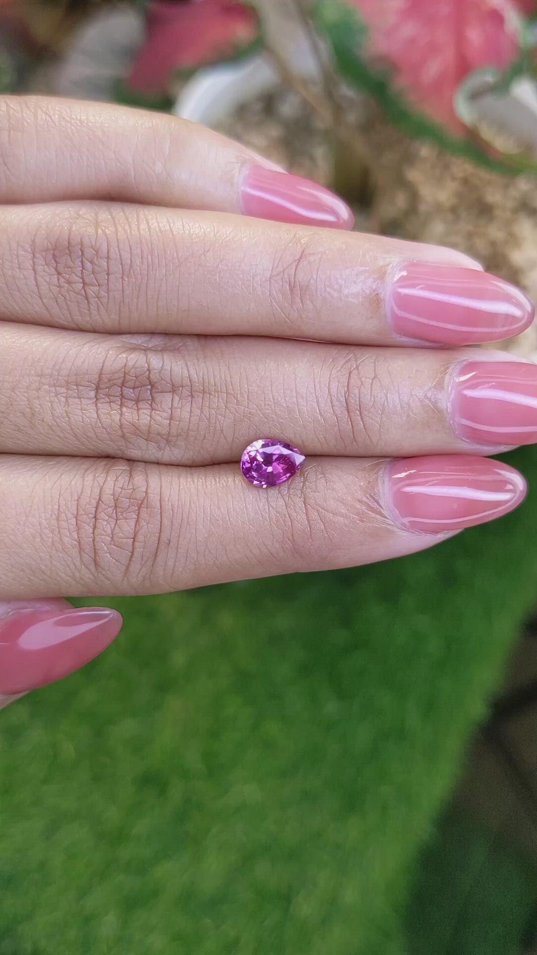 1.13 Ct. Purplish Pink Sapphire from Ceylon (Sri Lanka) Size Video