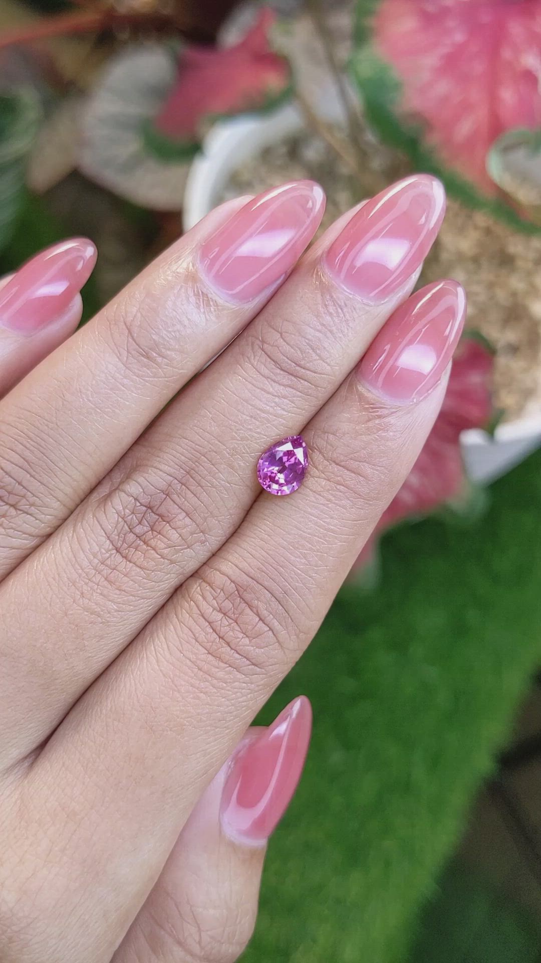 1.13 Ct. Purplish Pink Sapphire from Ceylon (Sri Lanka) Size Video