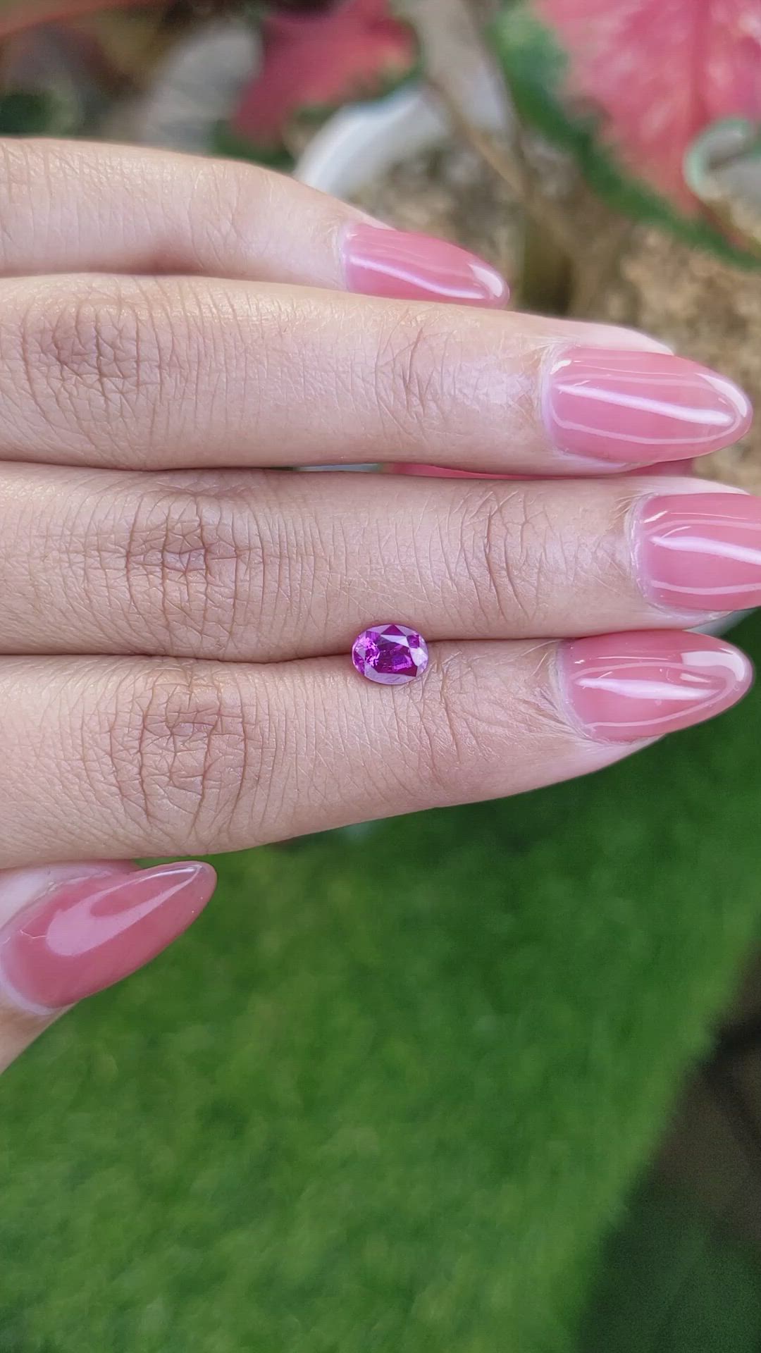 1.02 Ct. Purplish Pink Sapphire from Ceylon (Sri Lanka) Size Video