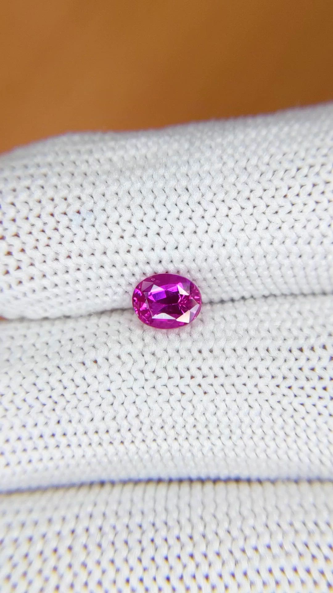 1.02 Ct. Purplish Pink Sapphire from Ceylon (Sri Lanka) Size Video