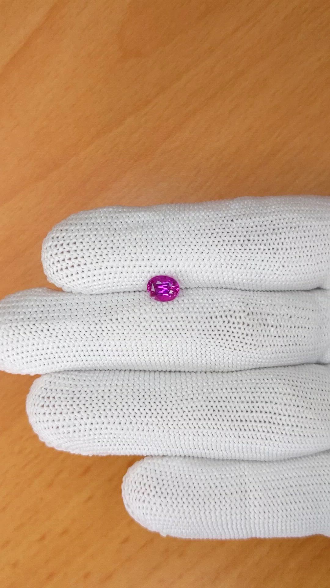 1.02 Ct. Purplish Pink Sapphire from Ceylon (Sri Lanka) Size Video