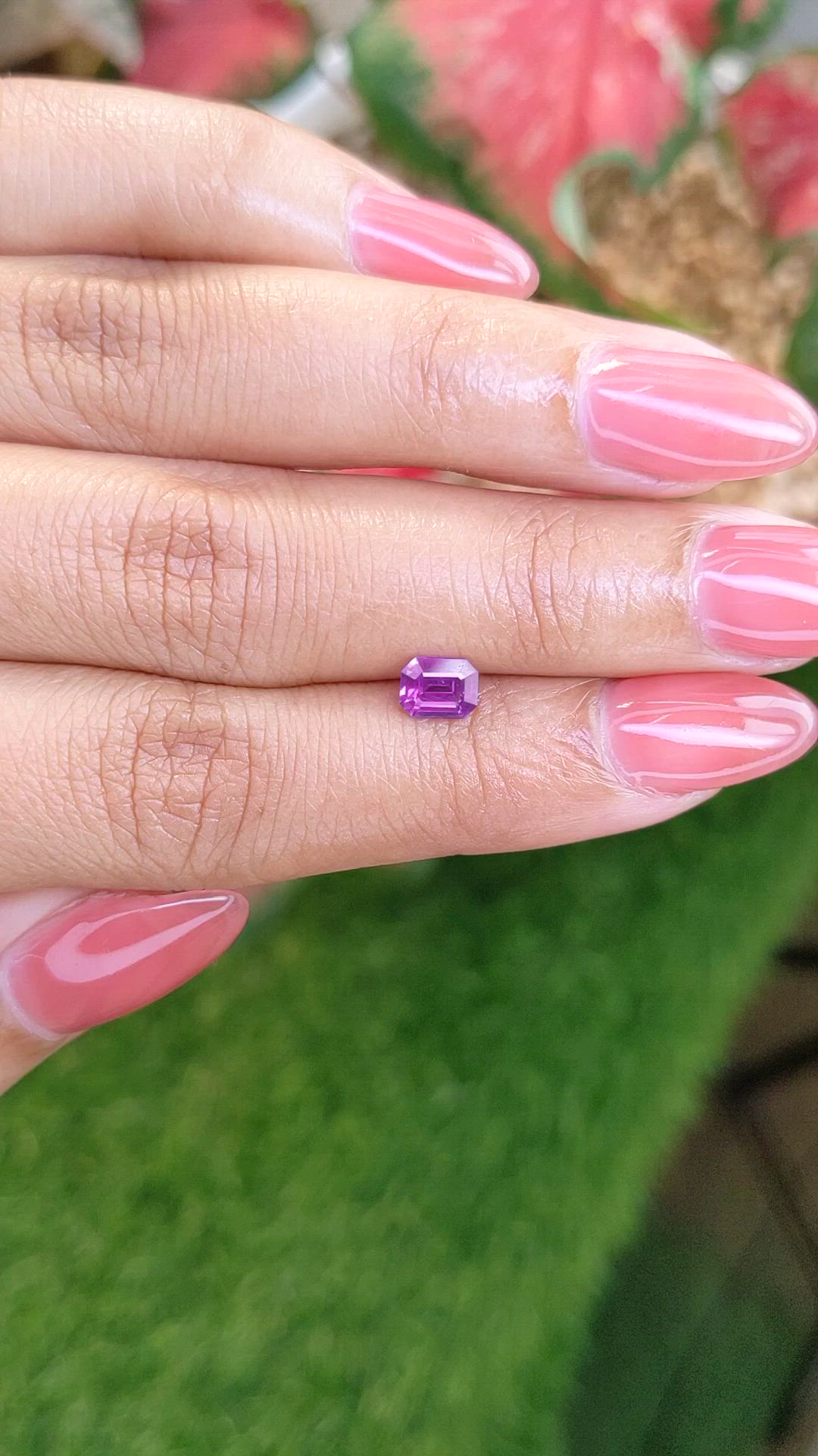 0.70 Ct. Pinkish Purple Sapphire from Ceylon (Sri Lanka) Size Video
