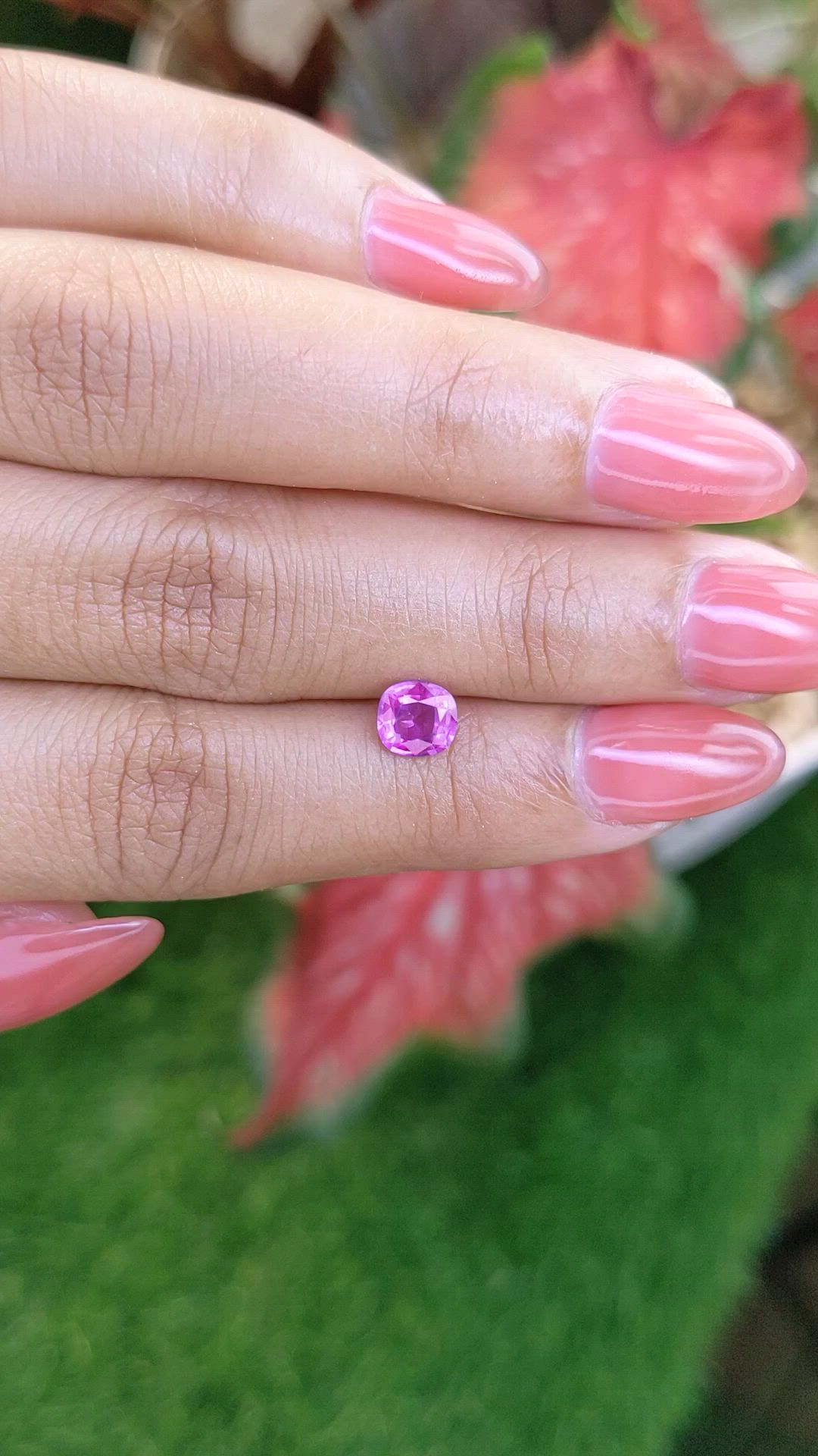 0.86 Ct. Purplish Pink Sapphire from Ceylon (Sri Lanka) Size Video