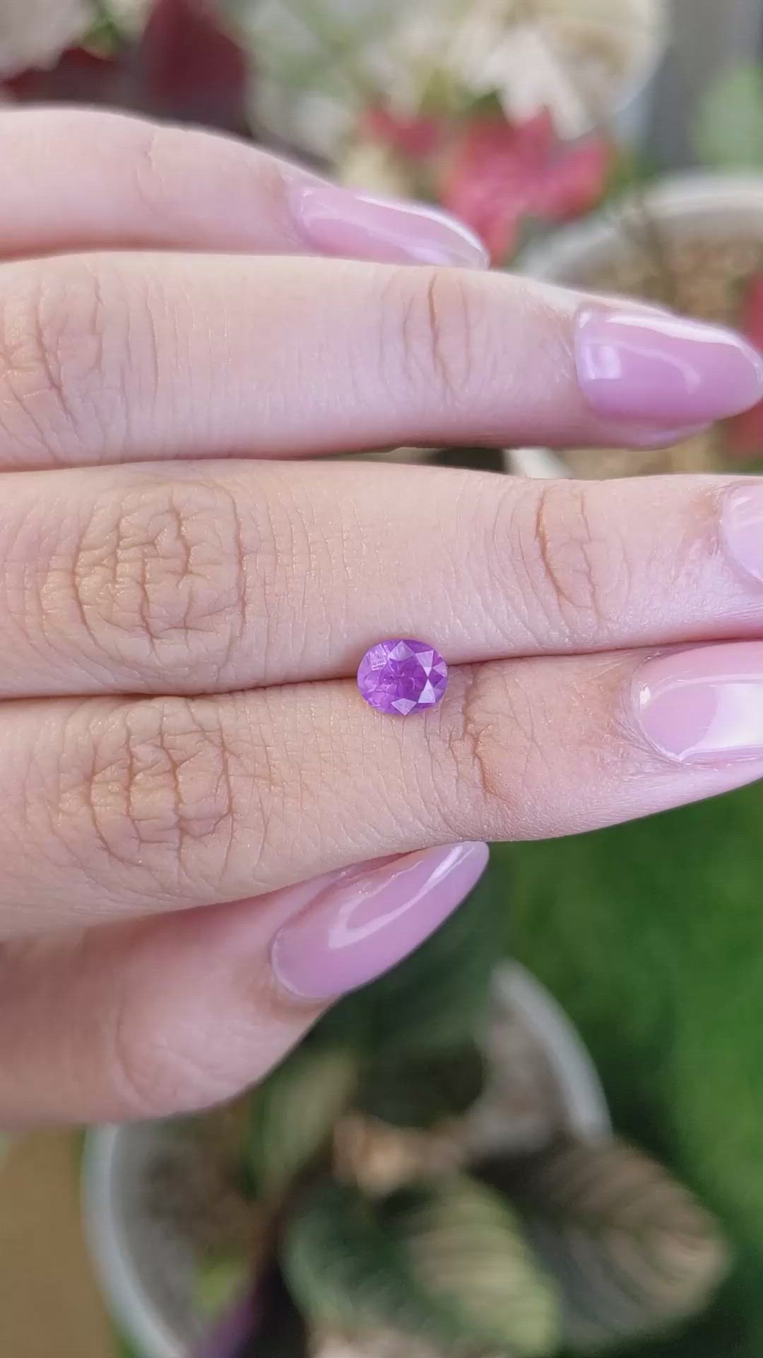 0.92 Ct. Pinkish Purple Sapphire from Ceylon (Sri Lanka) Size Video