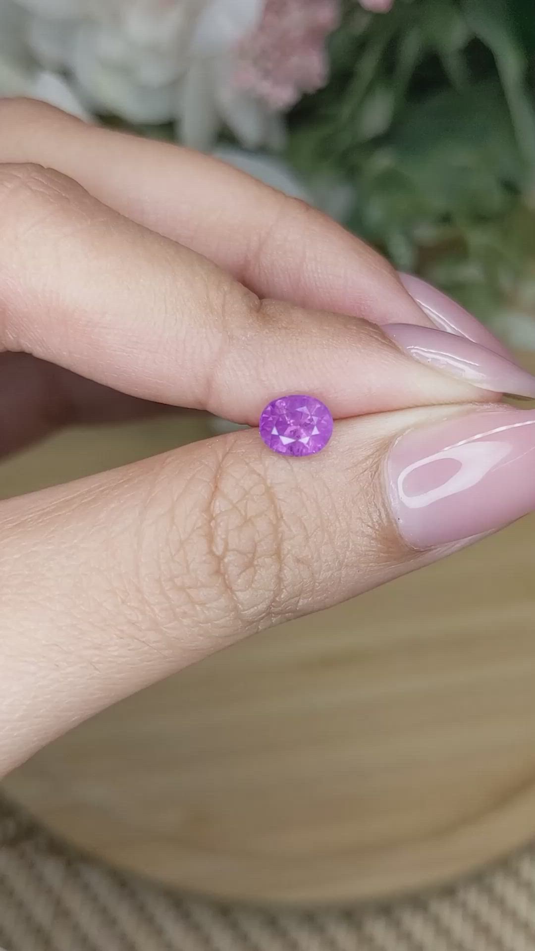 0.92 Ct. Pinkish Purple Sapphire from Ceylon (Sri Lanka) Size Video