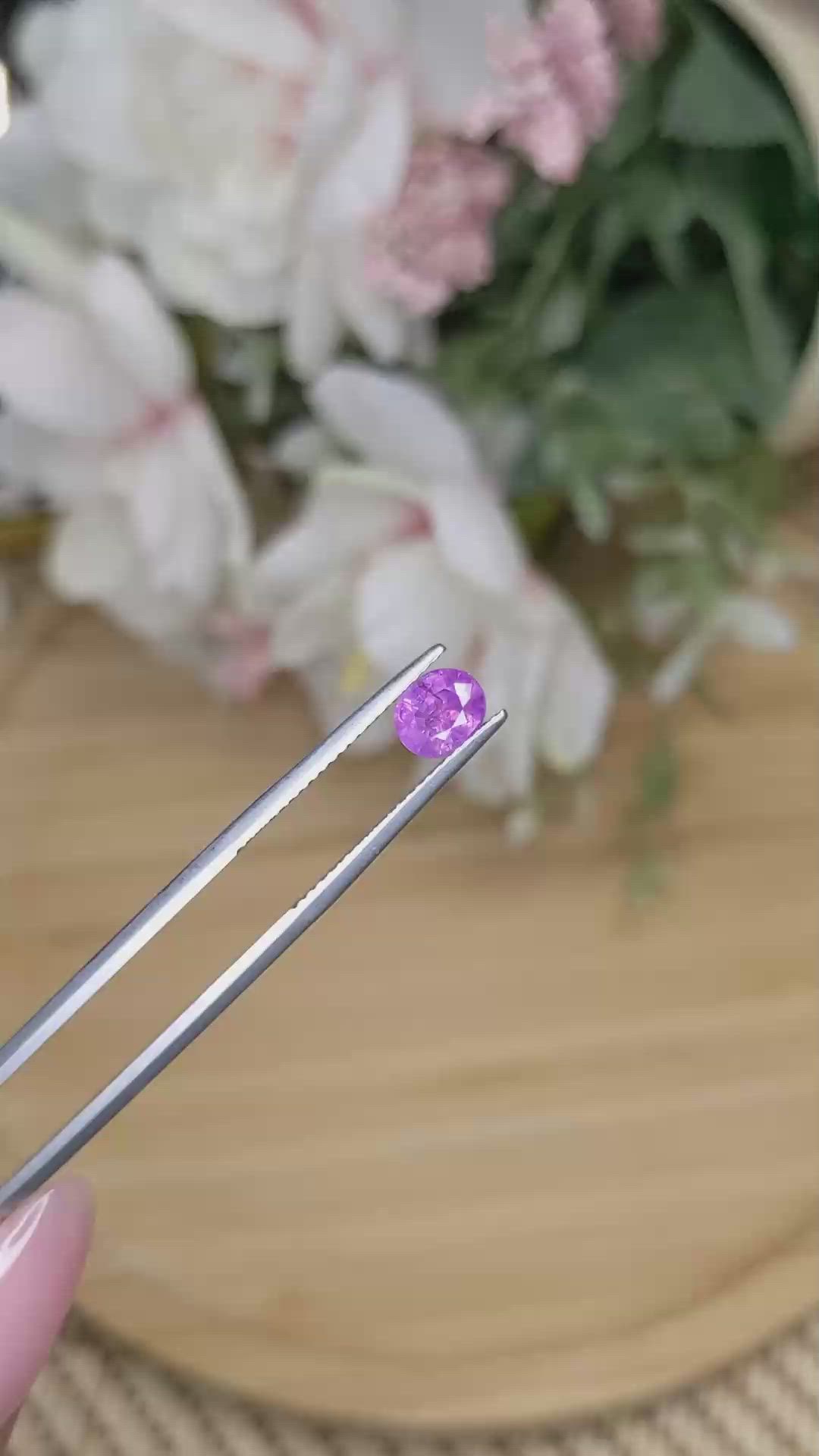 0.92 Ct. Pinkish Purple Sapphire from Ceylon (Sri Lanka) Size Video